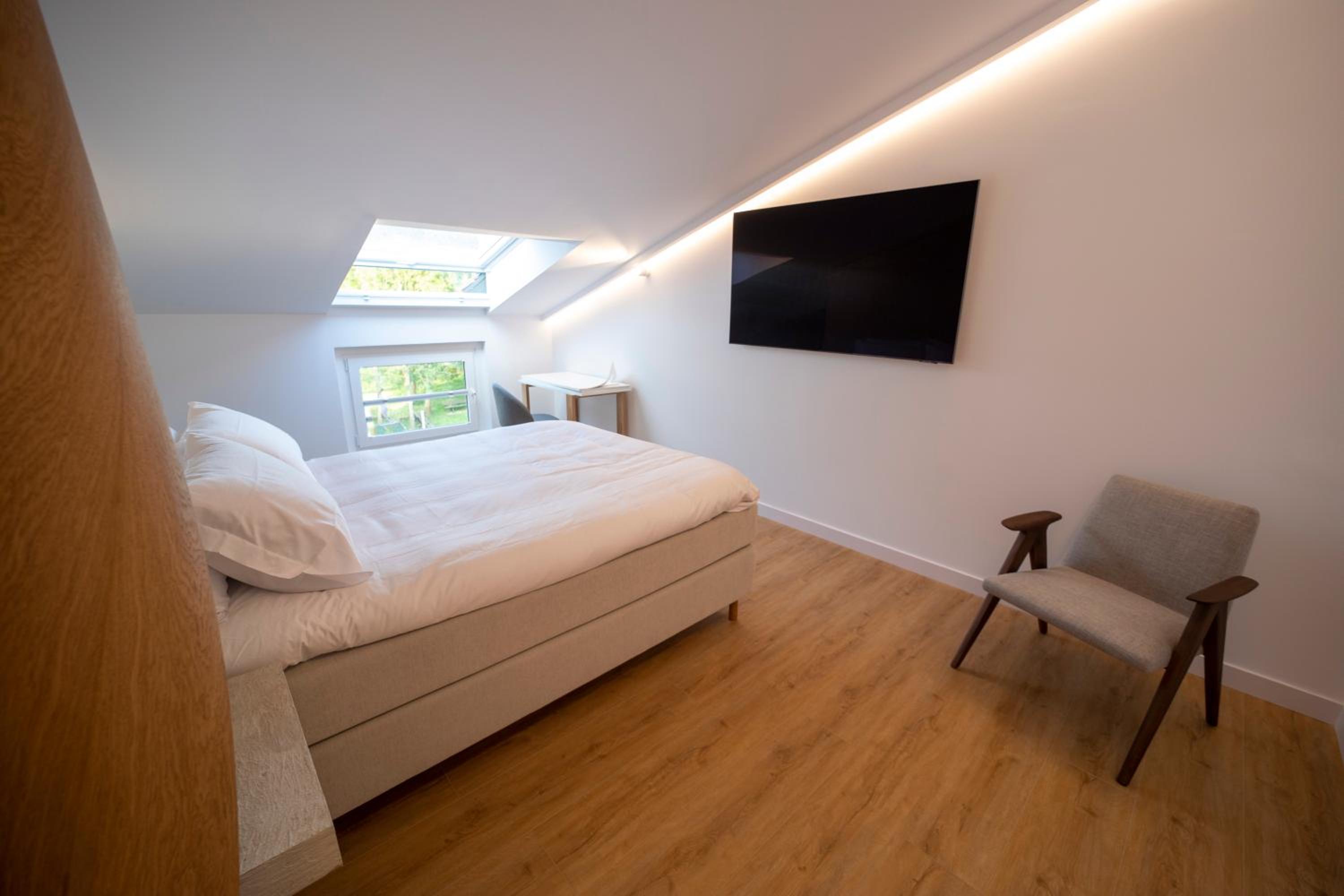 Double Room with Mountain View - Photo 1