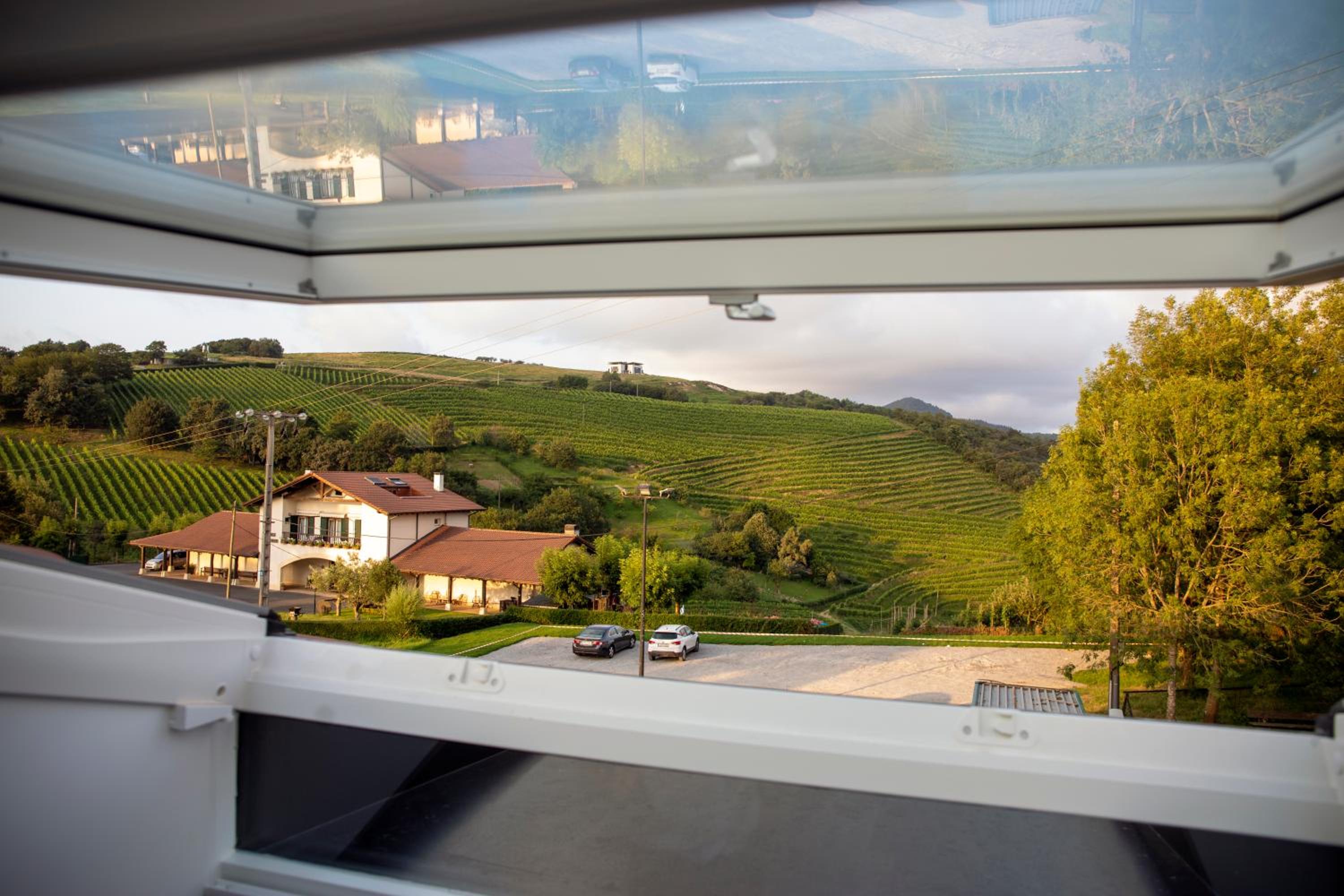 Double Room with Mountain View - Photo 4