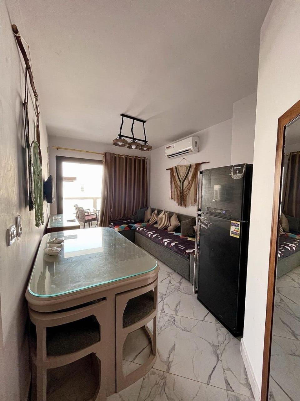 One-Bedroom Apartment - Photo 14