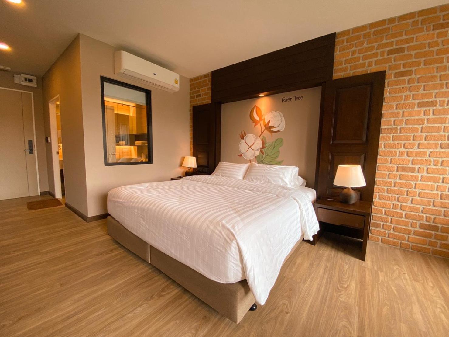 Deluxe Double Room - Photo 8