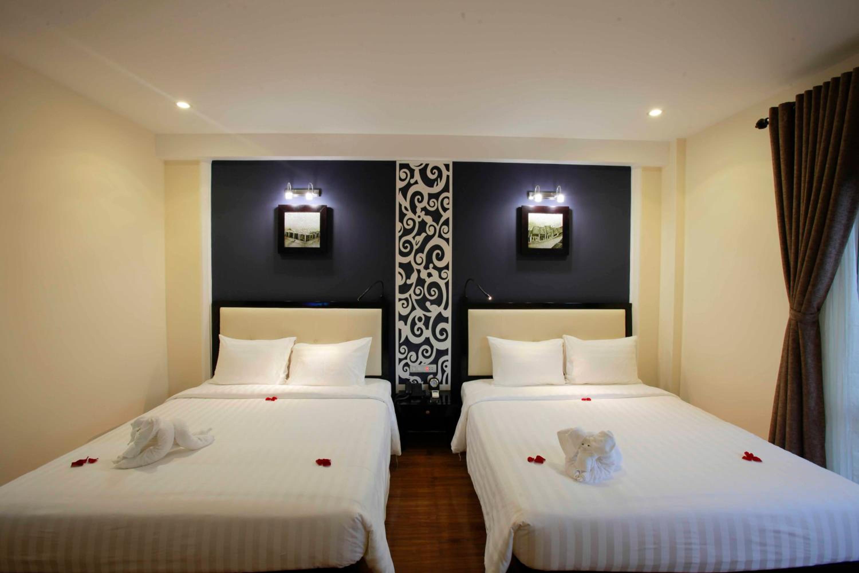 Superior Twin Room with Balcony photo 3