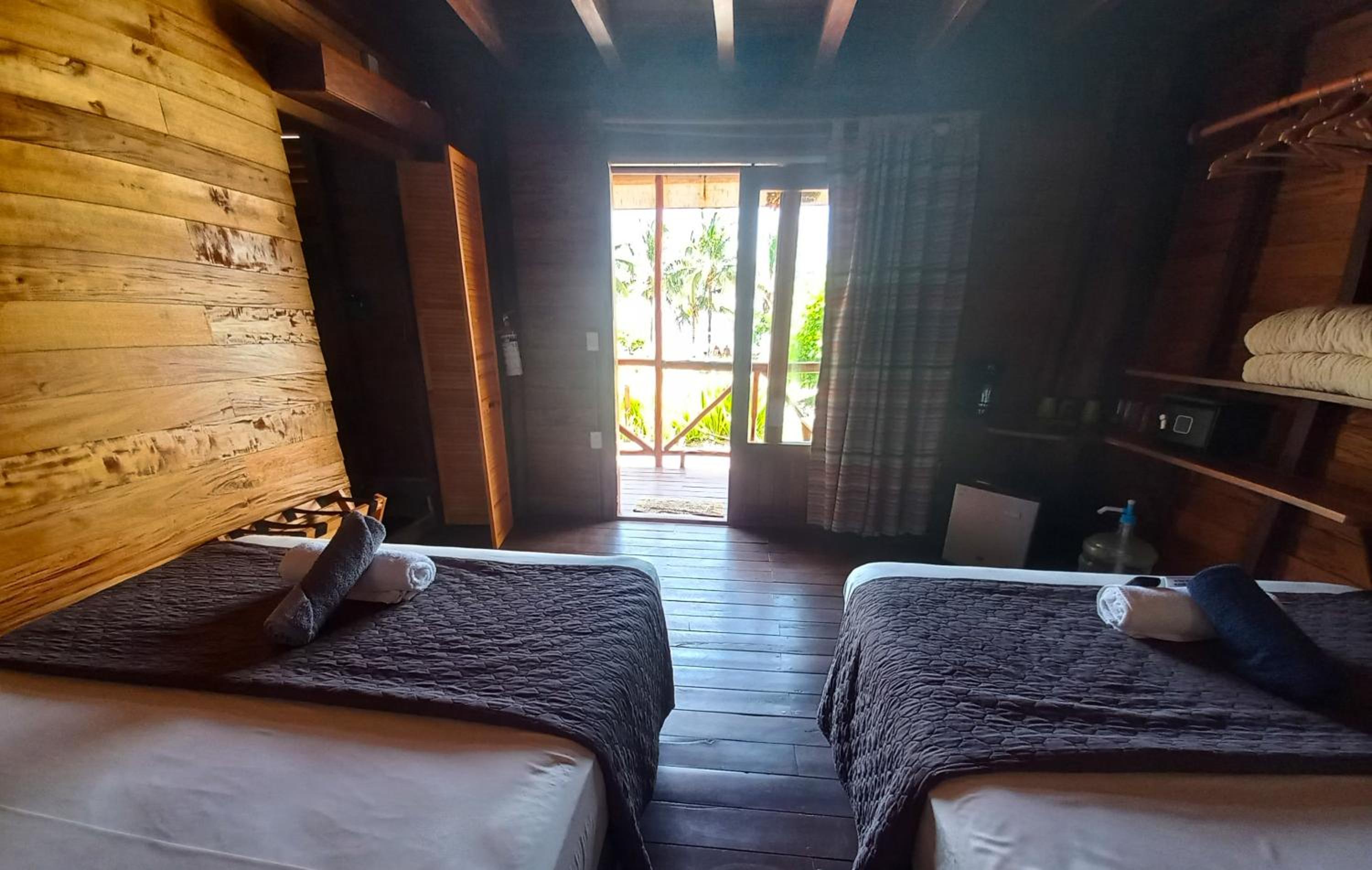 Twin Room with Sea View - Photo 16