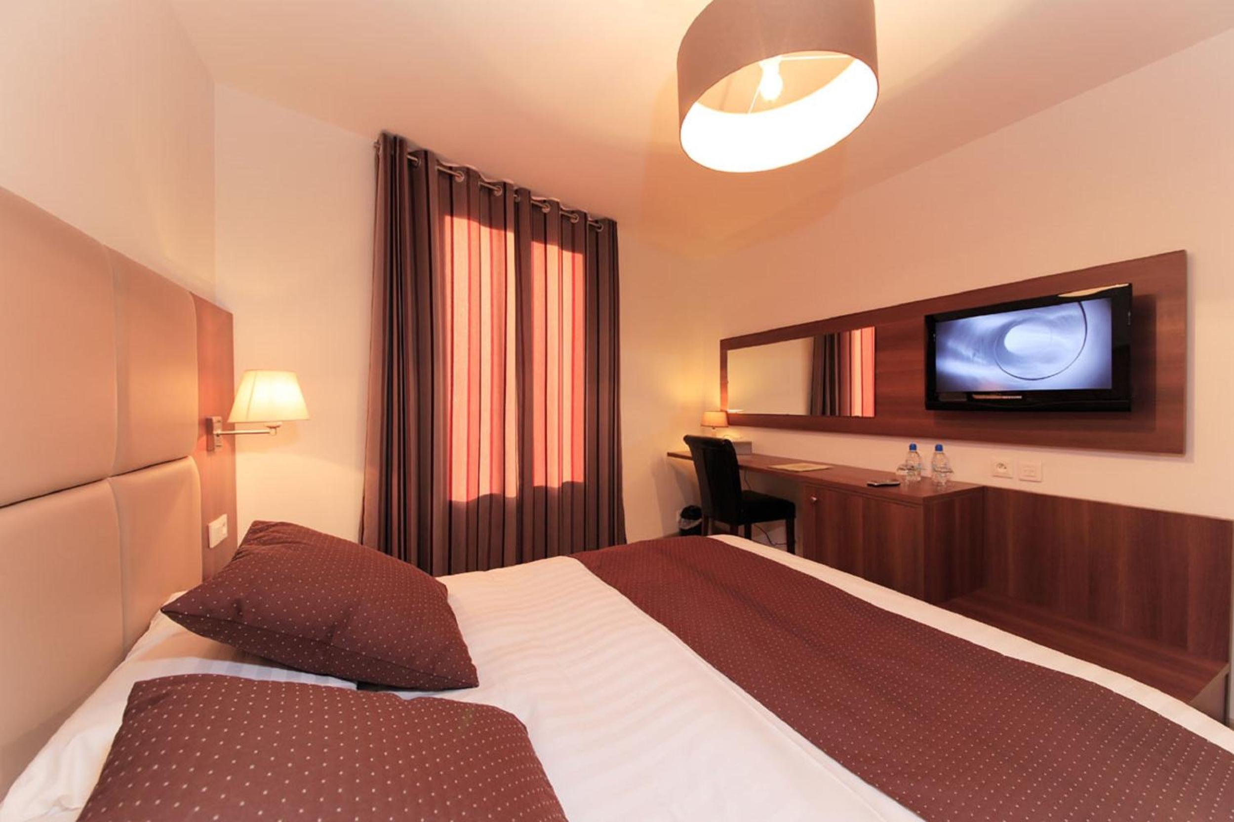 Comfort Double Room - Photo 1