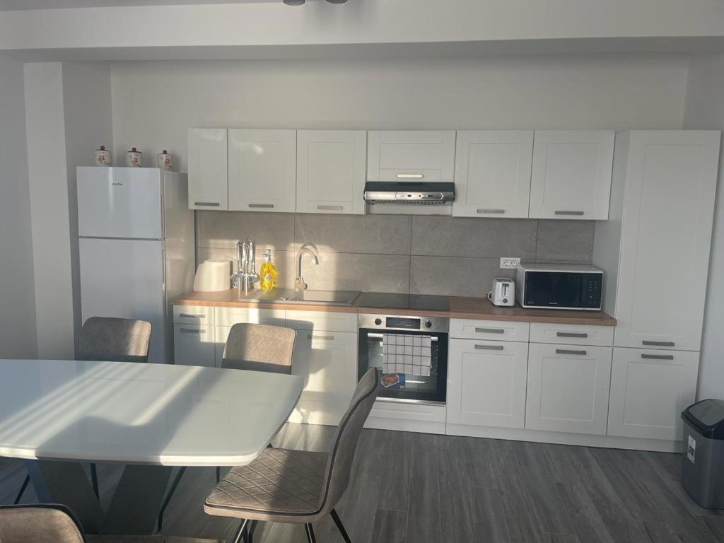 Deluxe Apartment - Photo 7