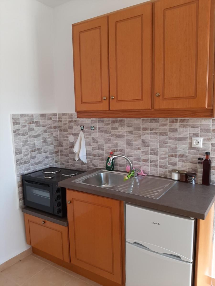 One-Bedroom House - Photo 12