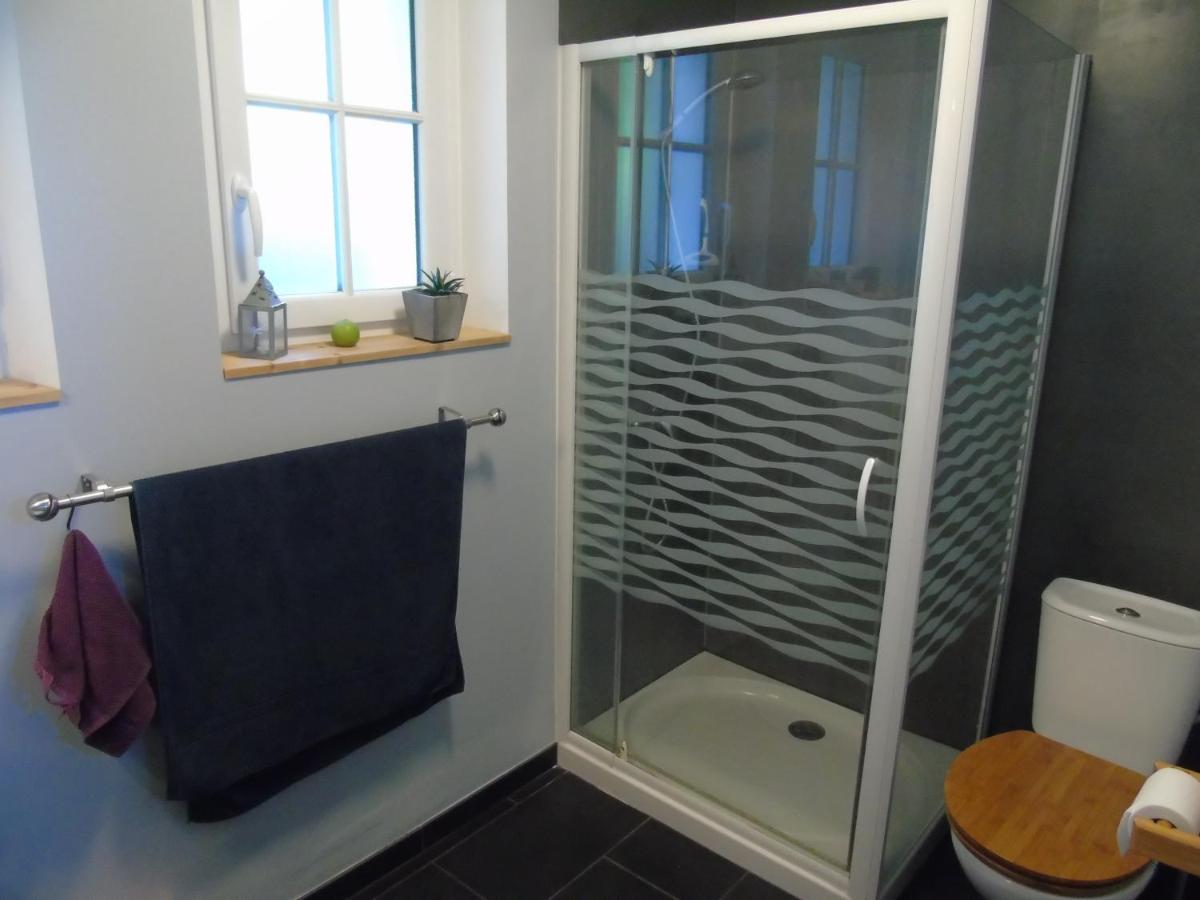 Family Room with Garden View - Photo 2