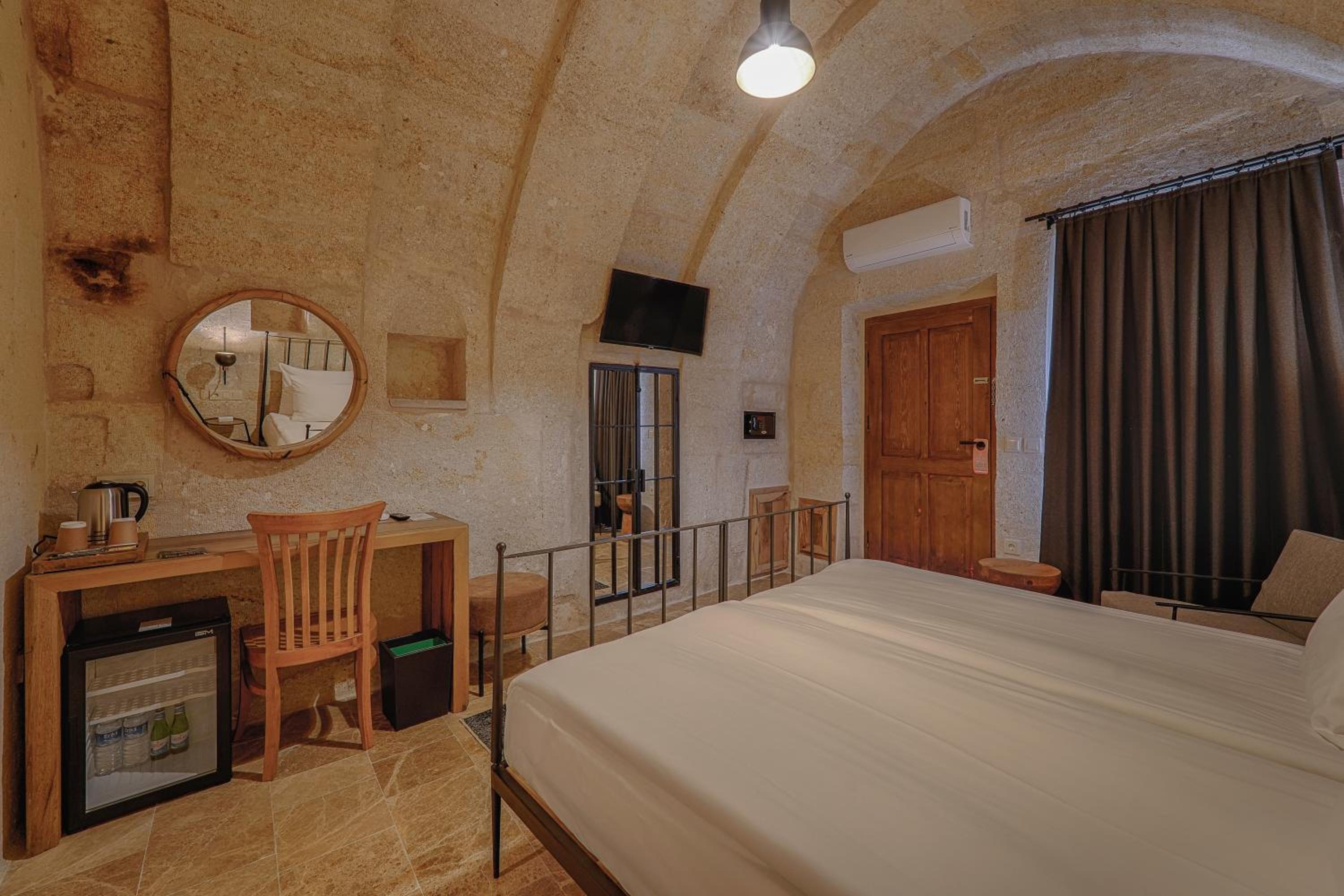 Standard Double Room - Photo 6
