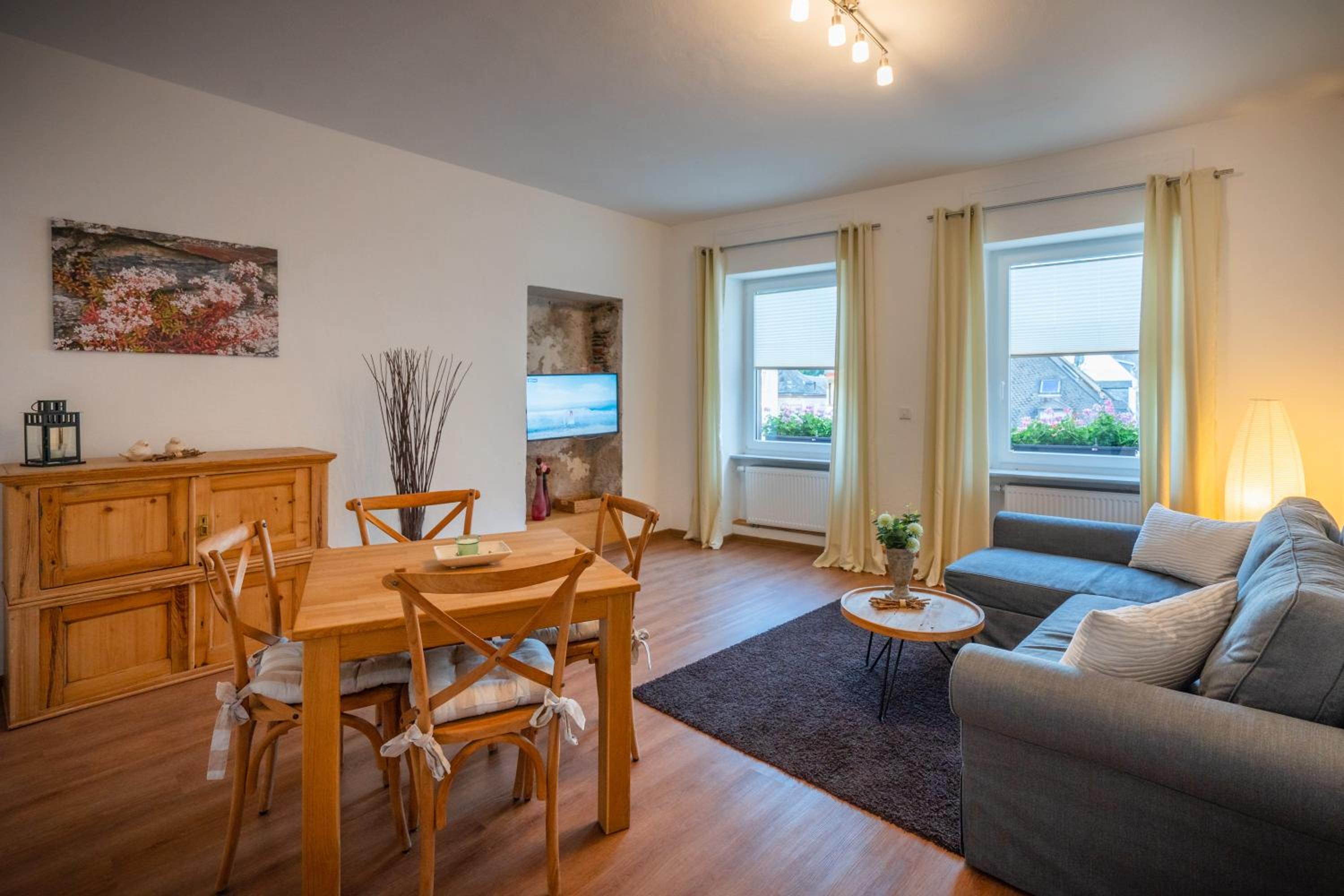 One-Bedroom Deluxe Apartment photo 1
