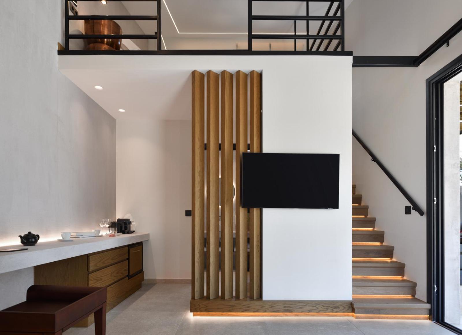 Junior Suite with Private Pool - Photo 1