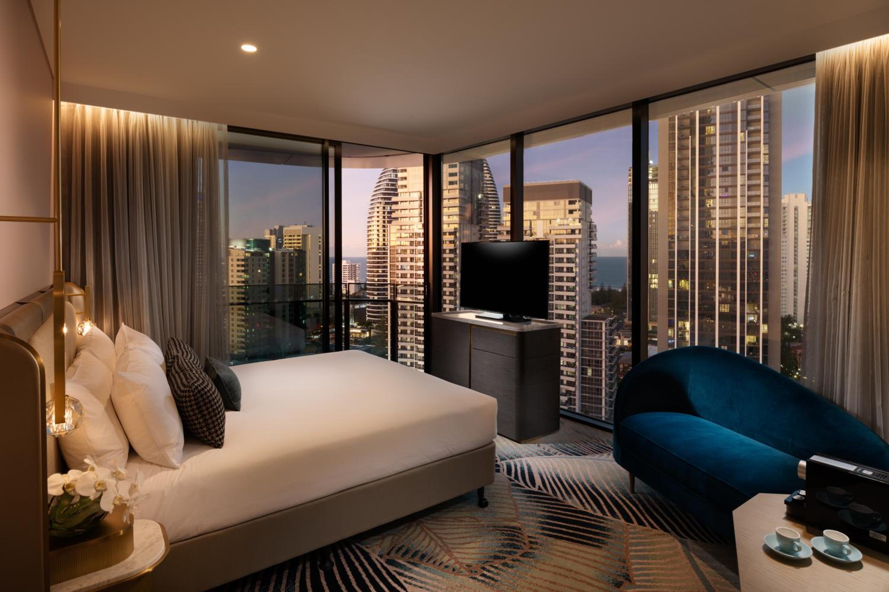 Executive King Panoramic - Includes Executive Lounge Access