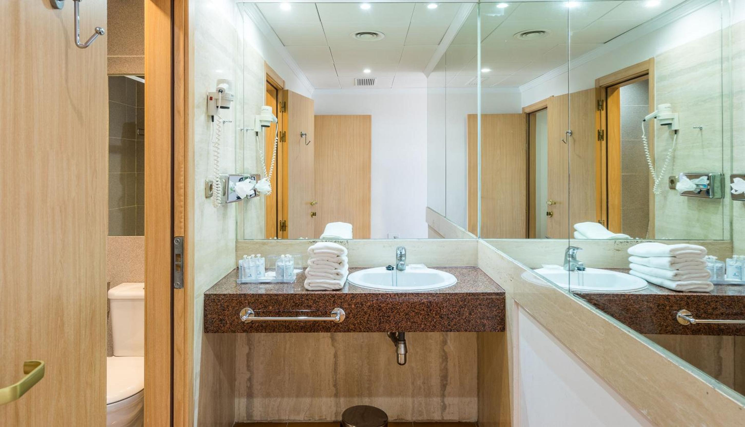 Double or Twin Room photo 2