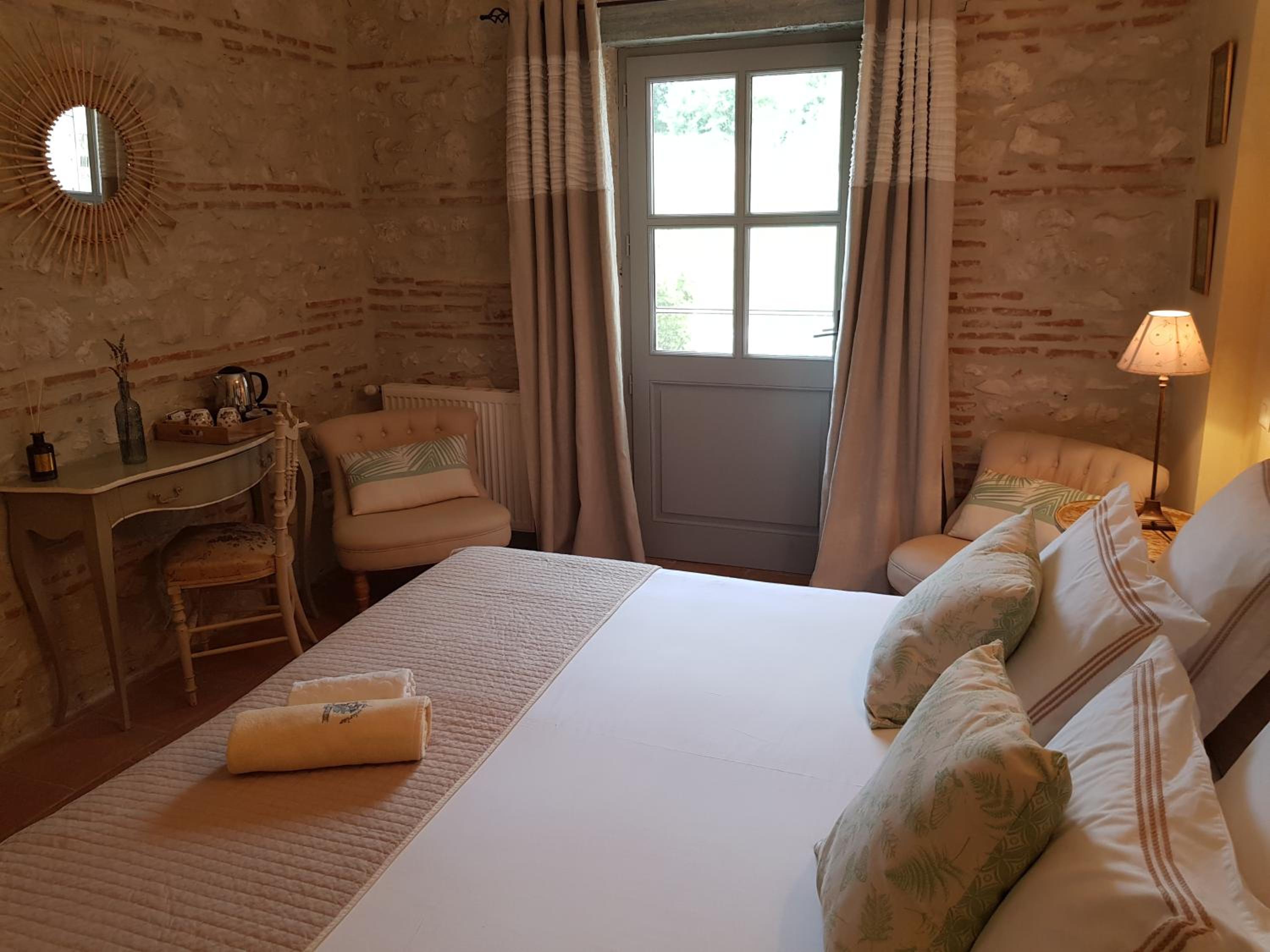 Deluxe Double Room photo 2