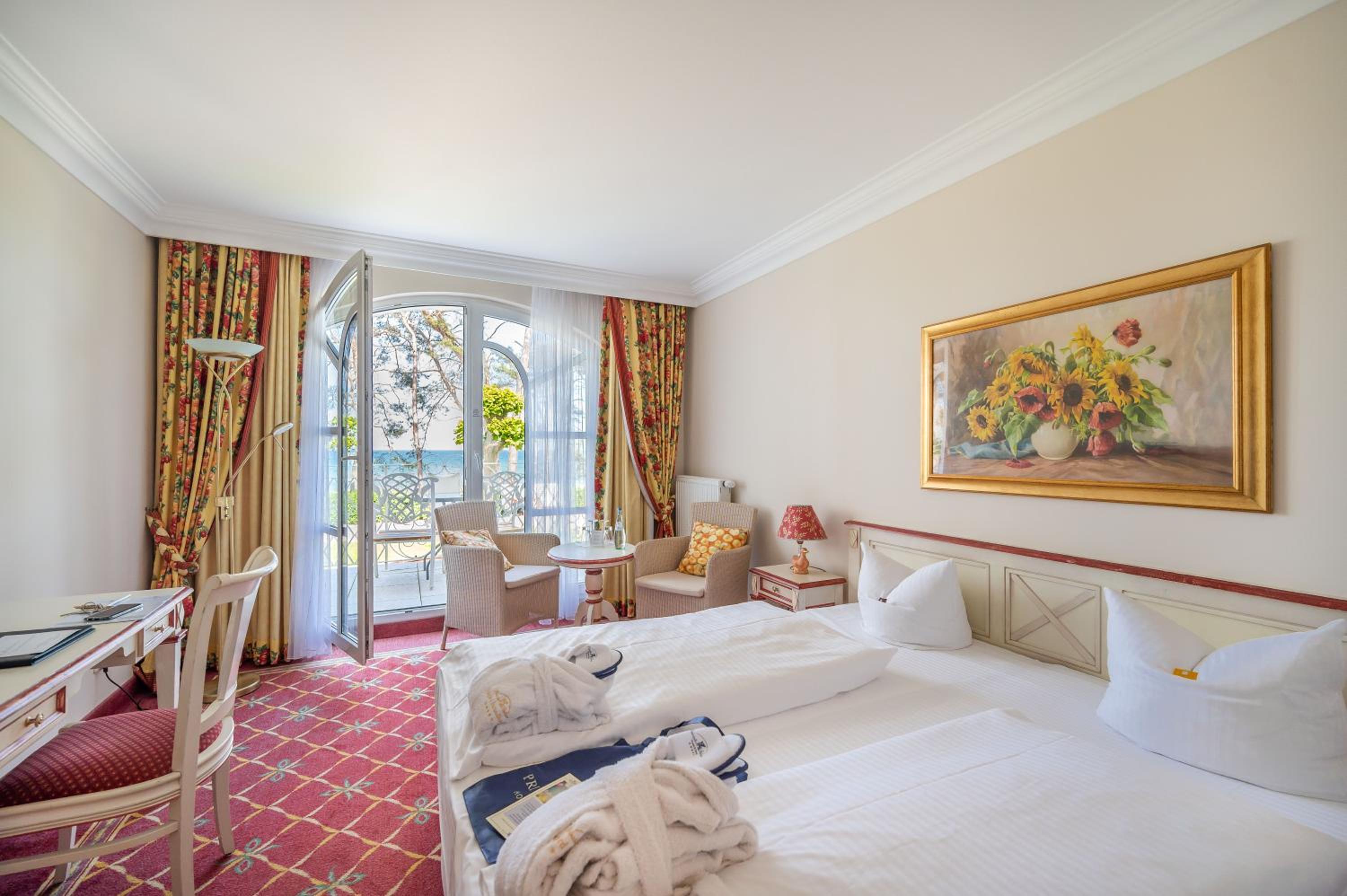 Double Room with Balcony and Sea View