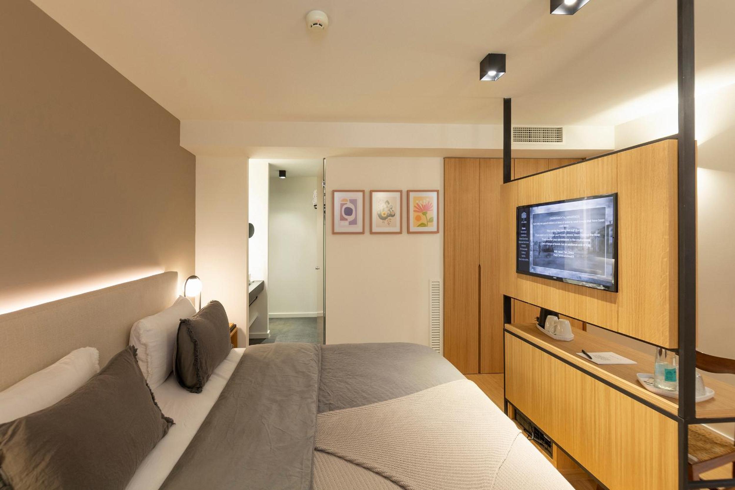Double Room - Photo 7