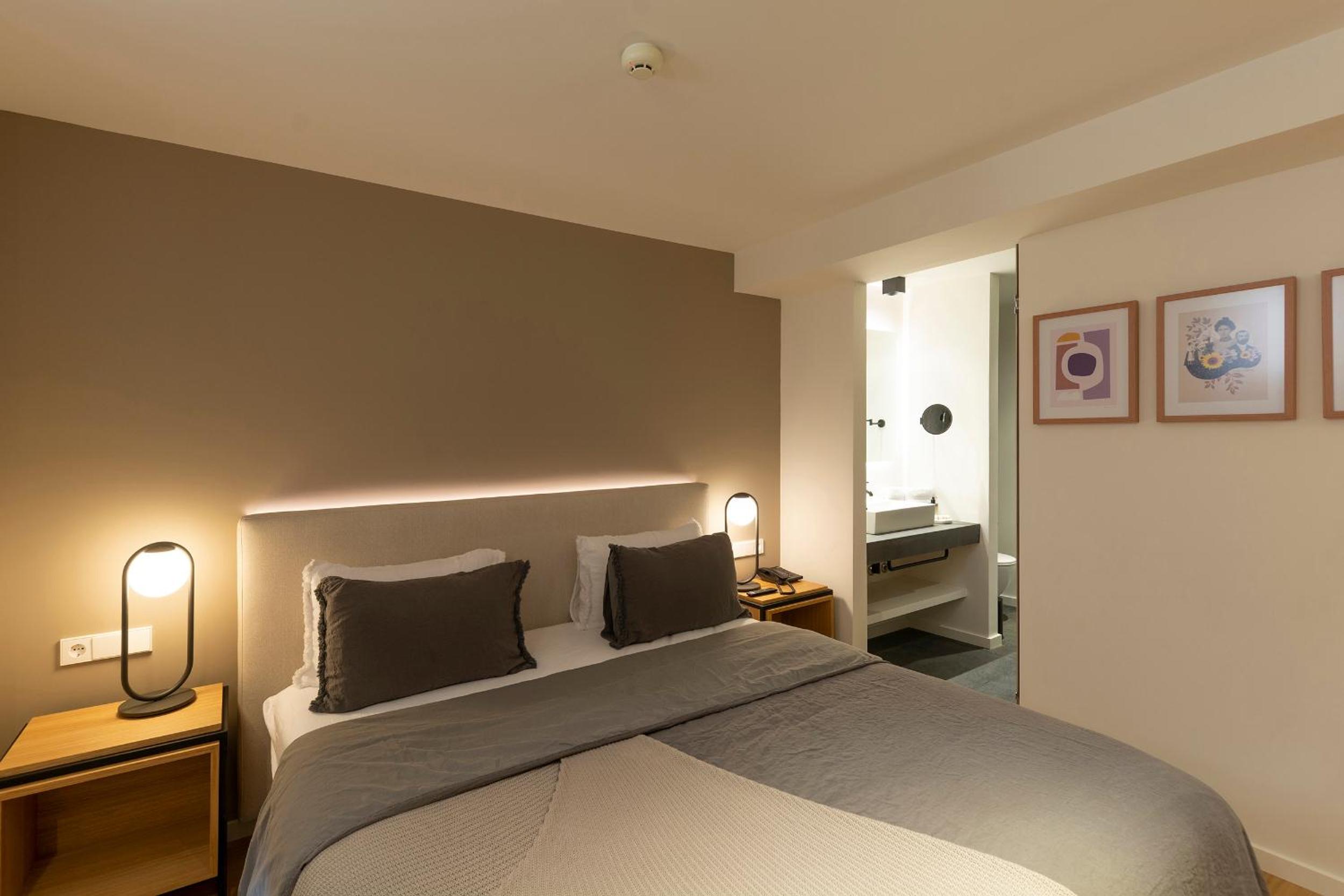 Double Room - Photo 6