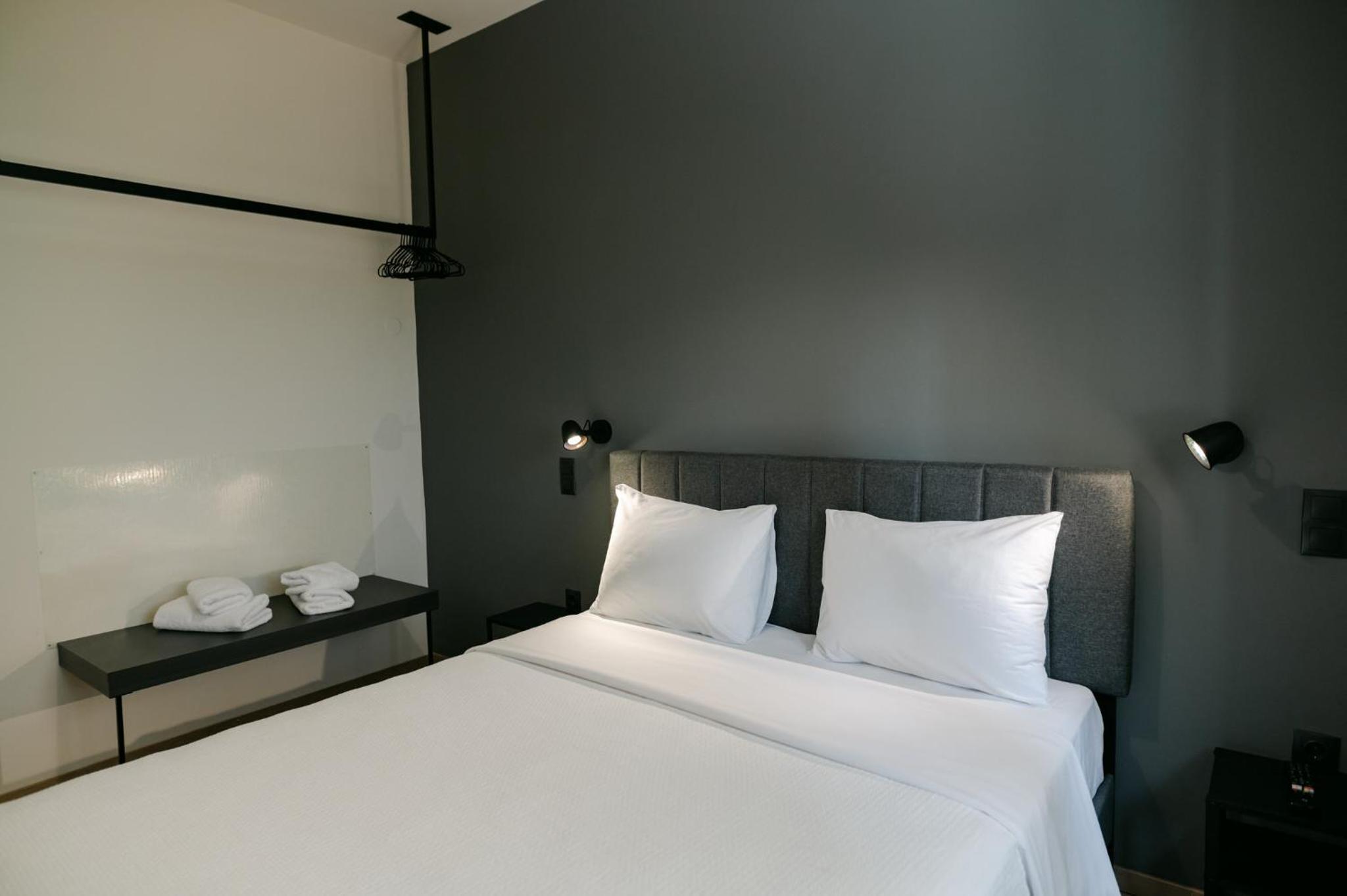 Two-Bedroom Apartment - Photo 26
