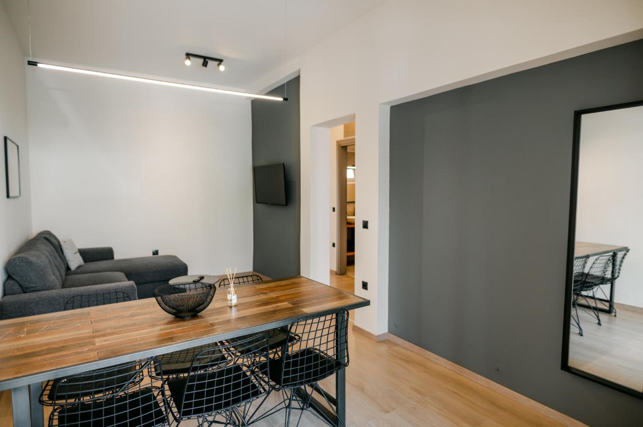 Two-Bedroom Apartment - Photo 36