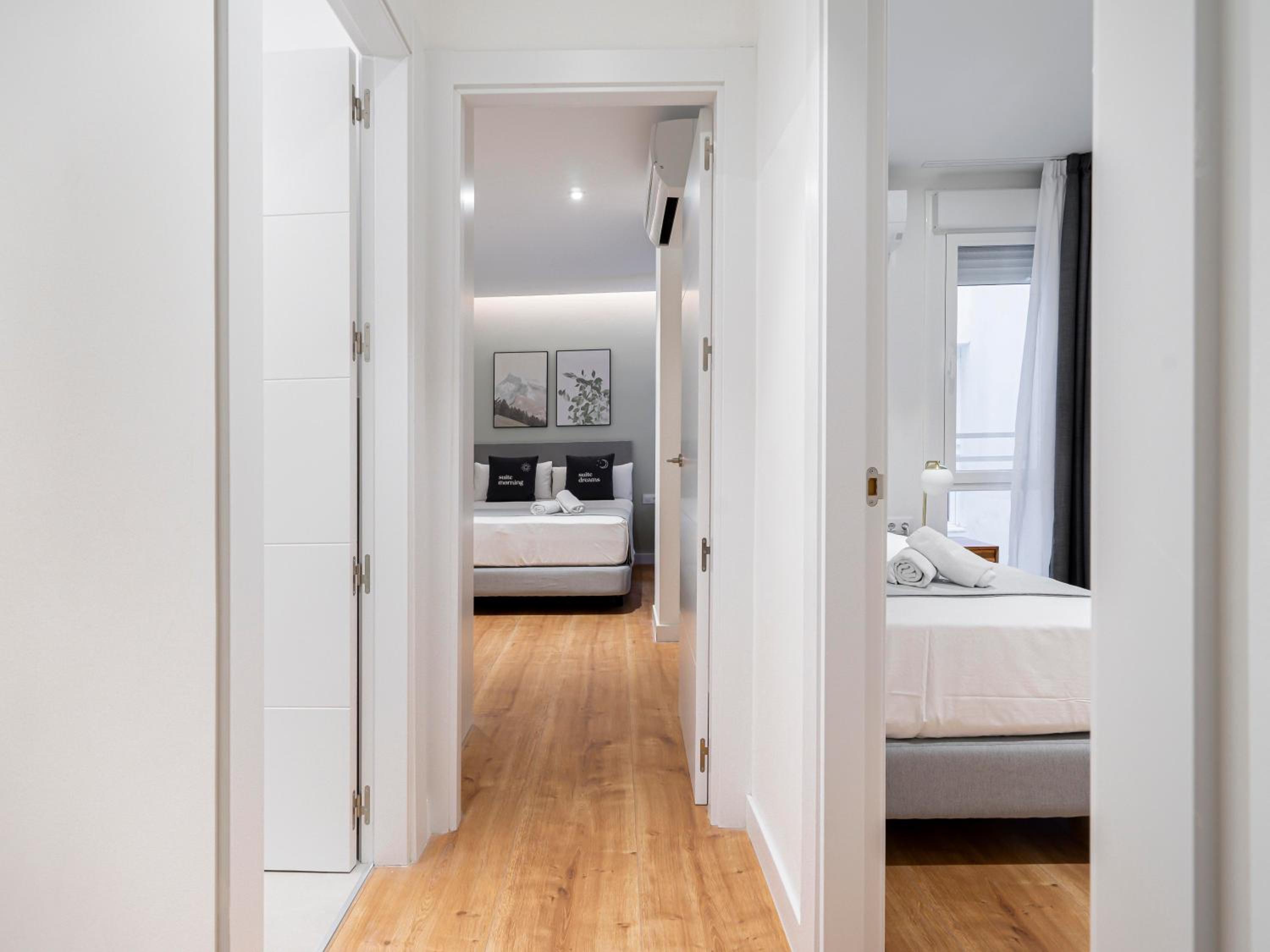 Two-Bedroom Apartment (LT) photo 3