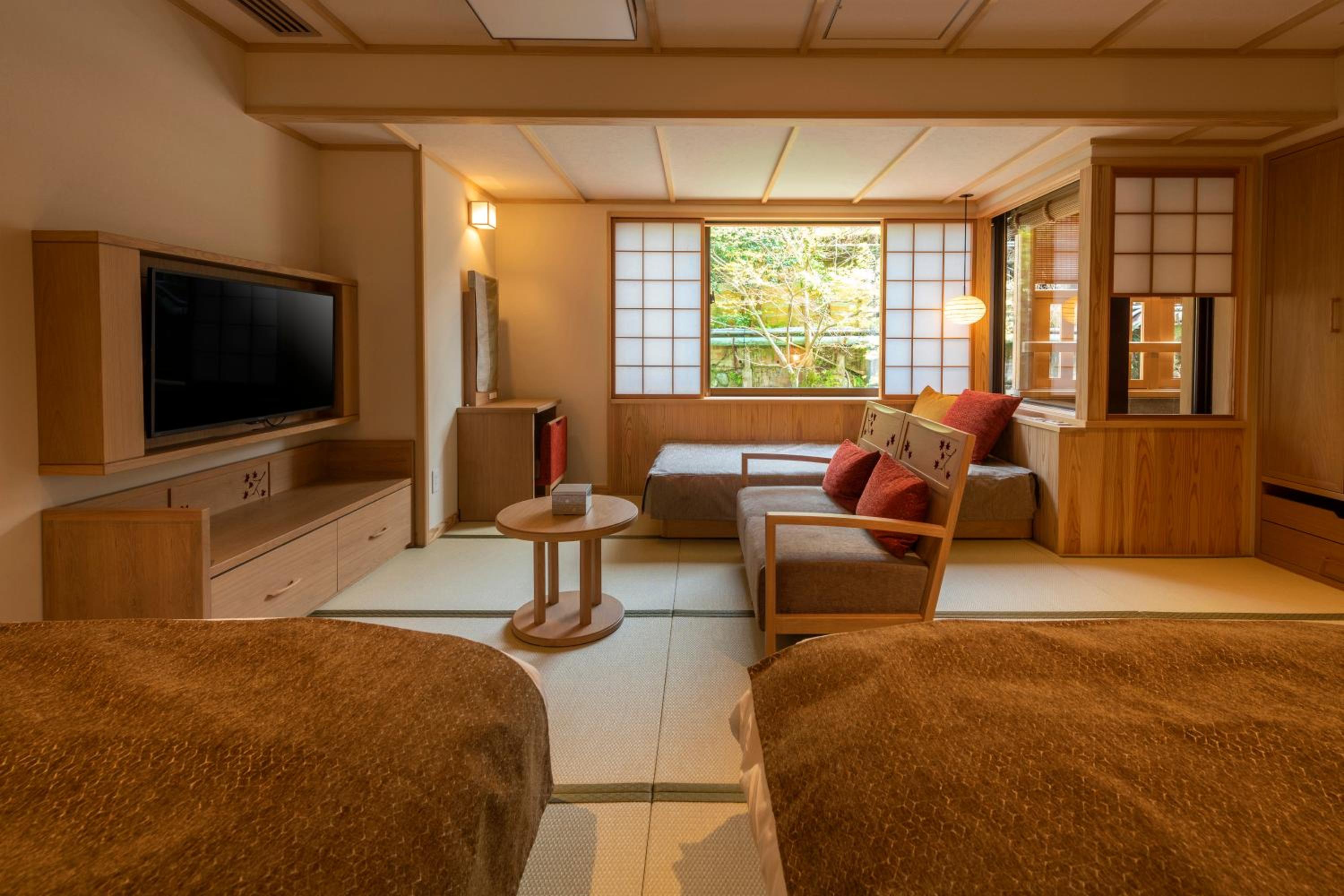 Twin Room with Private Bathroom