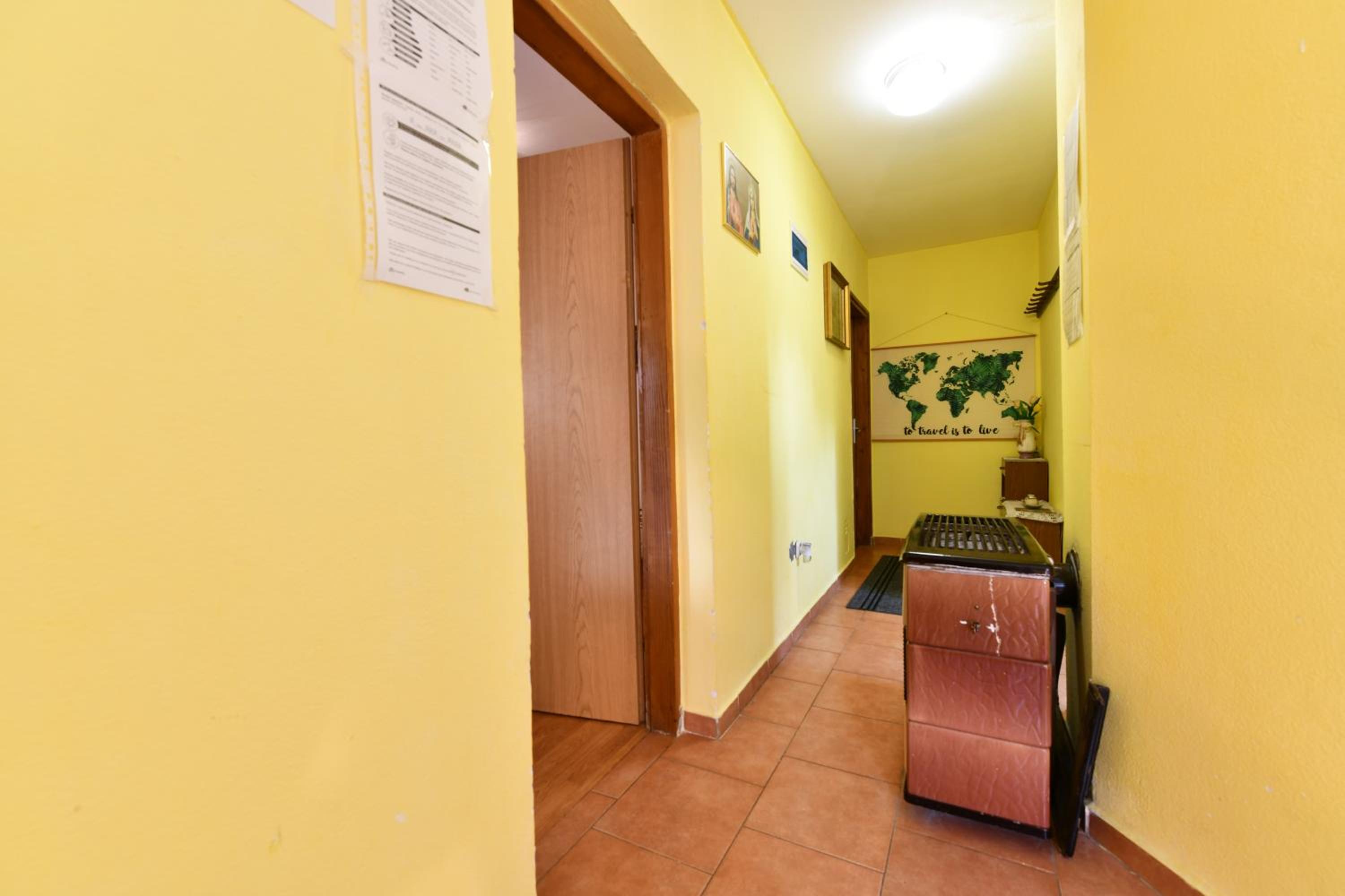 One-Bedroom Apartment with Balcony - Photo 19