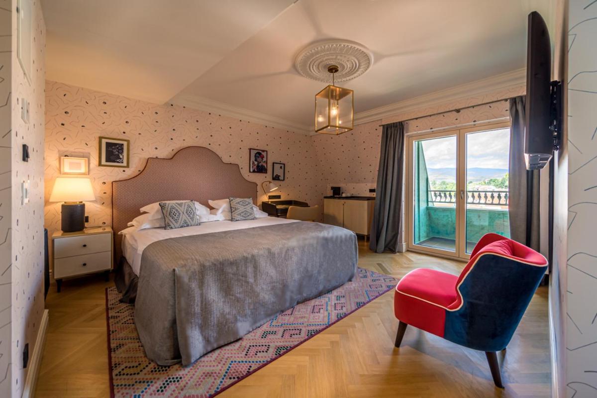 Superior Room - City View & Balcony photo 2