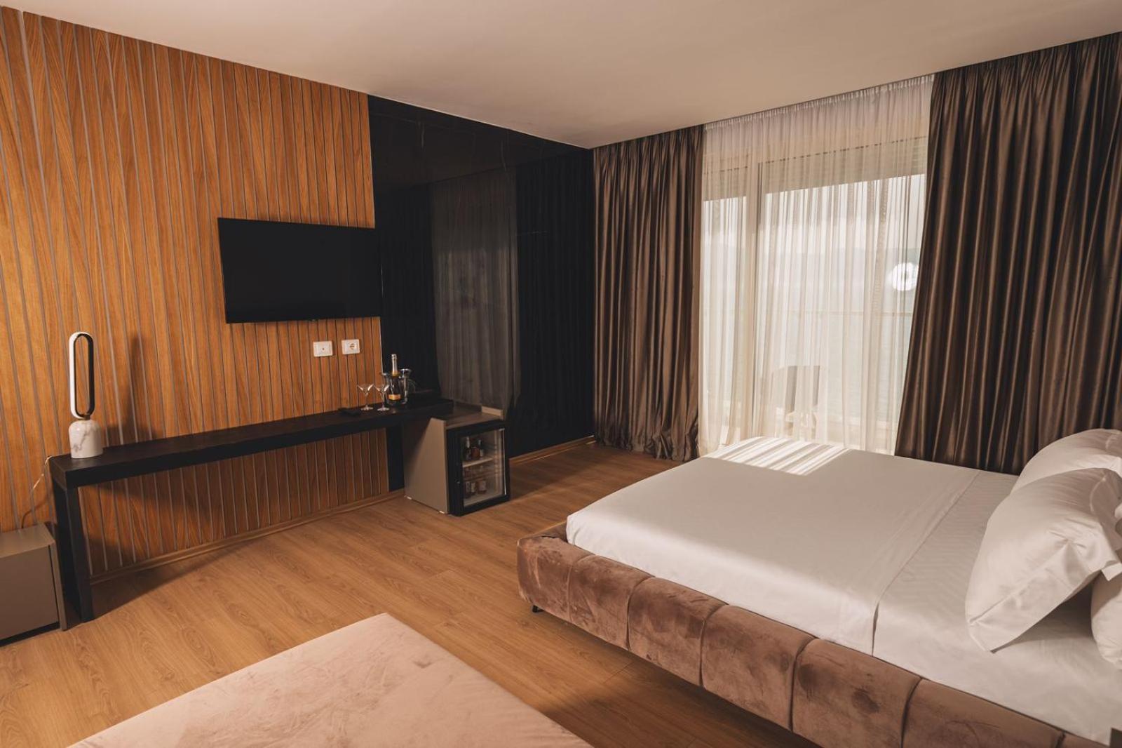 Superior Triple Room with Sea View