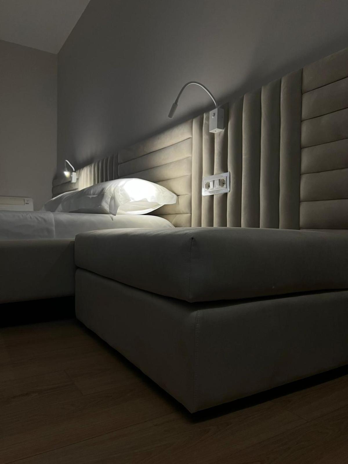 Deluxe Double Room with Balcony and Sea View