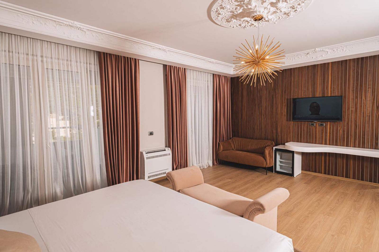 Quadruple Room with Mountain View