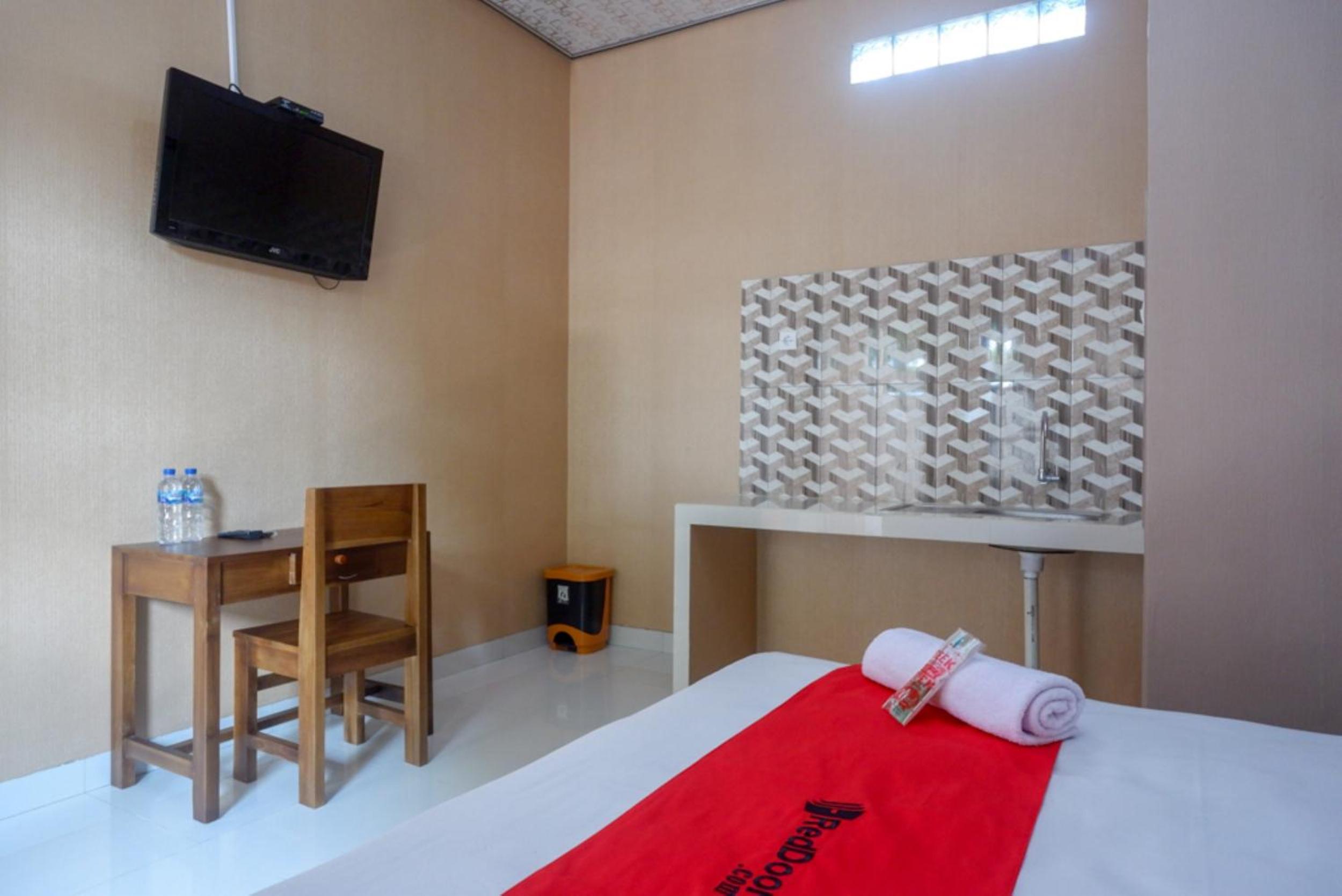 Standard Double Room - Photo 6