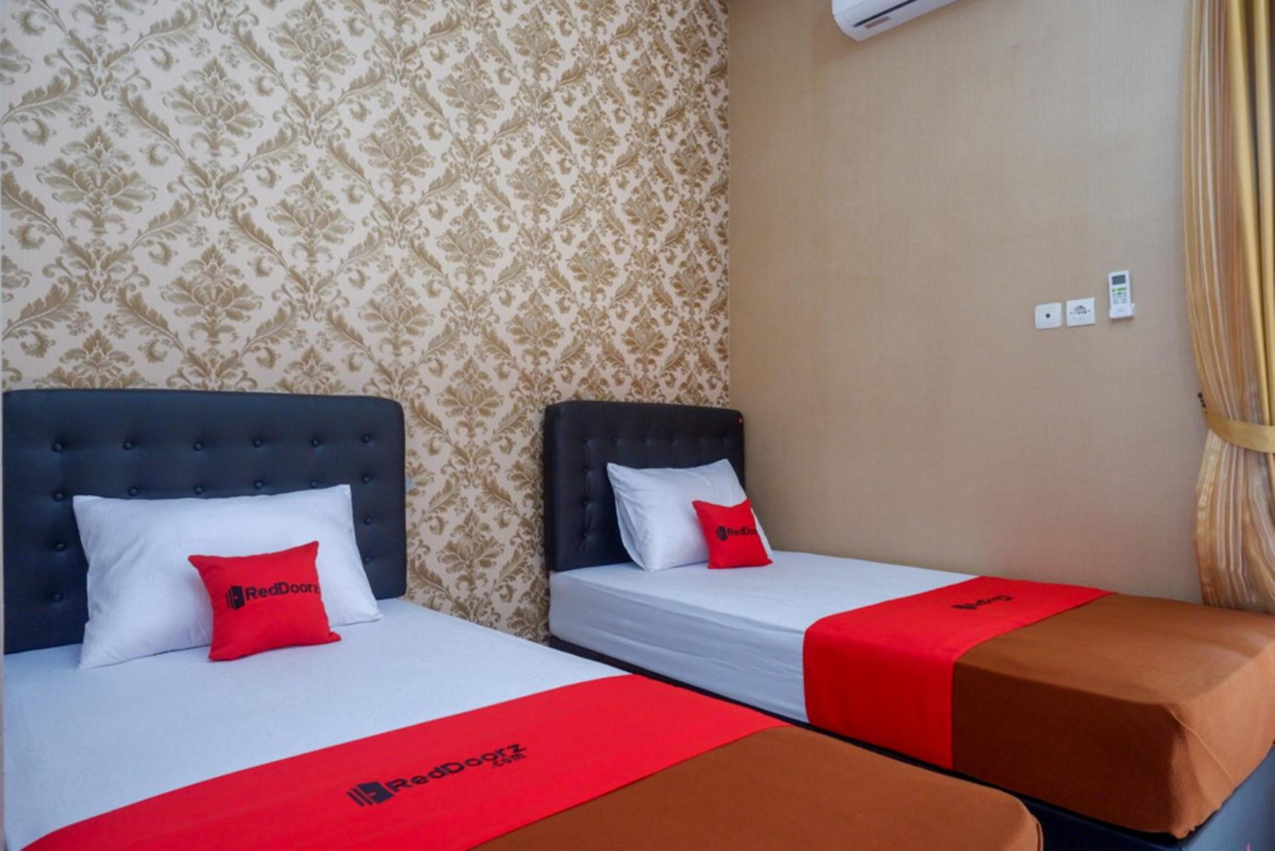 Twin Room - Photo 1