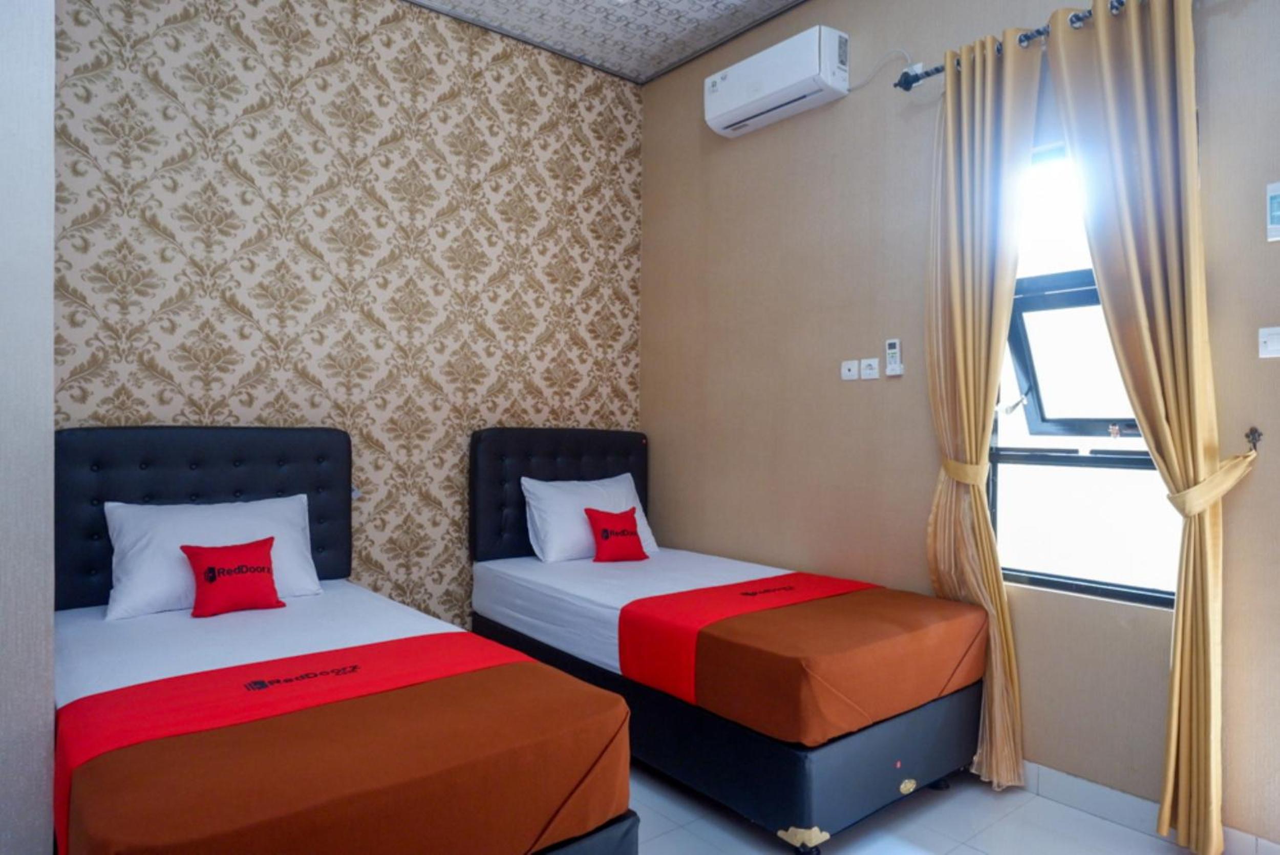 Twin Room - Photo 6