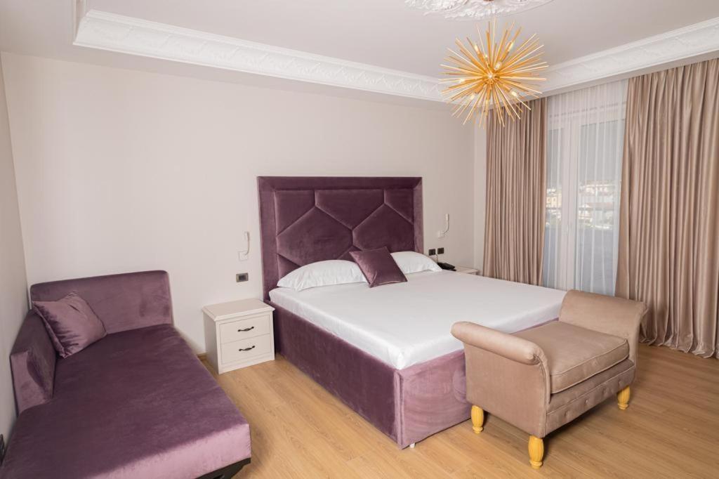 Triple Room with Mountain View