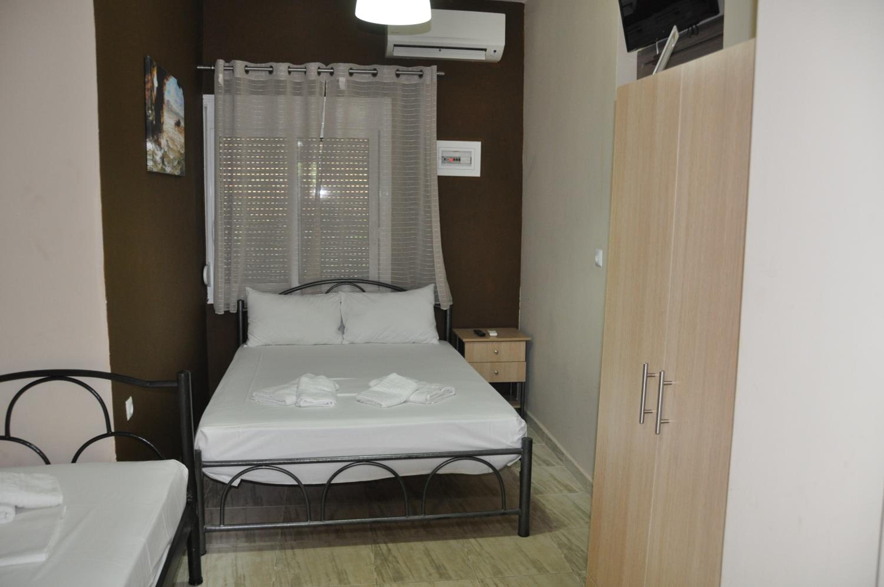 Triple Room with Terrace
