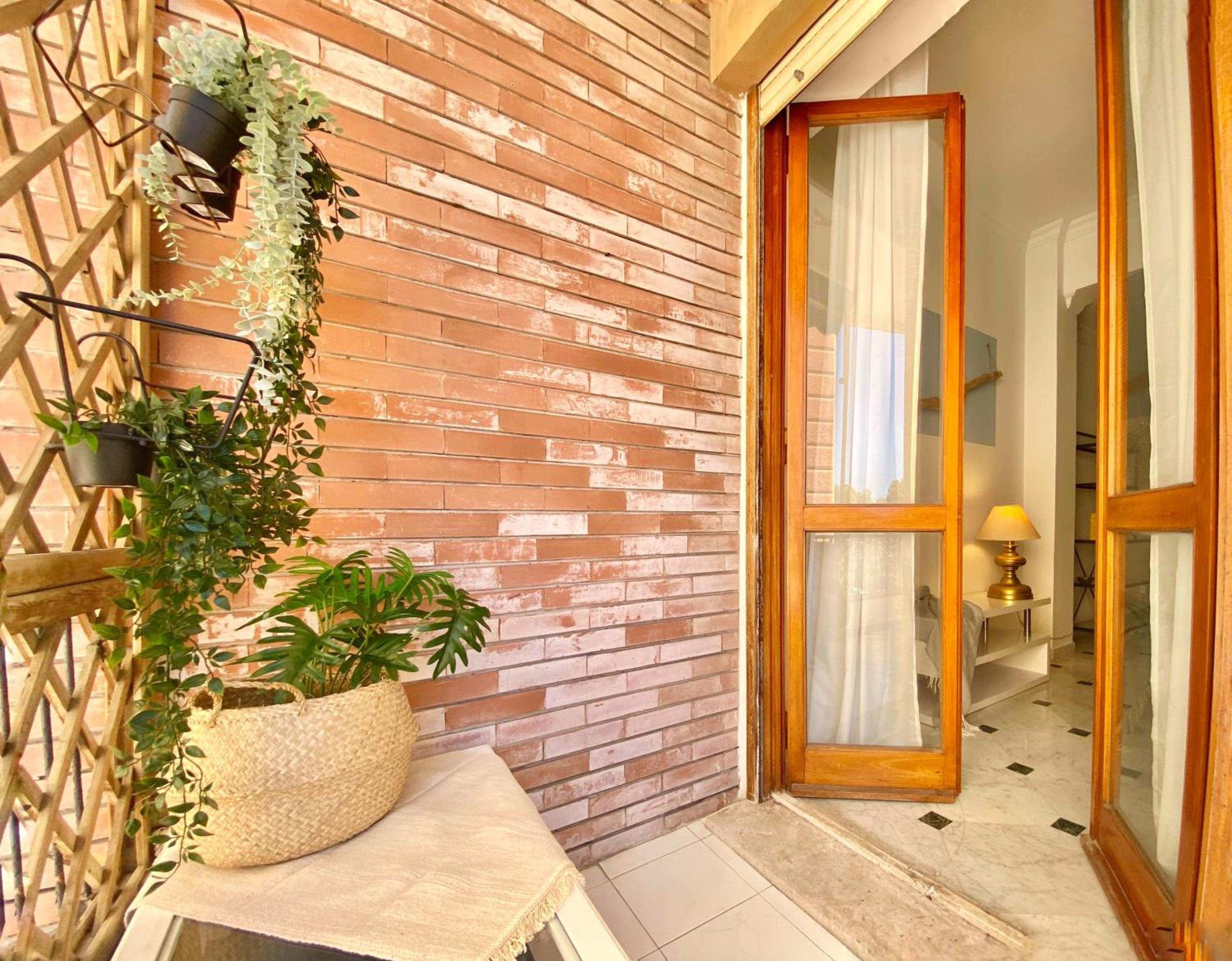 One-Bedroom Apartment photo 3