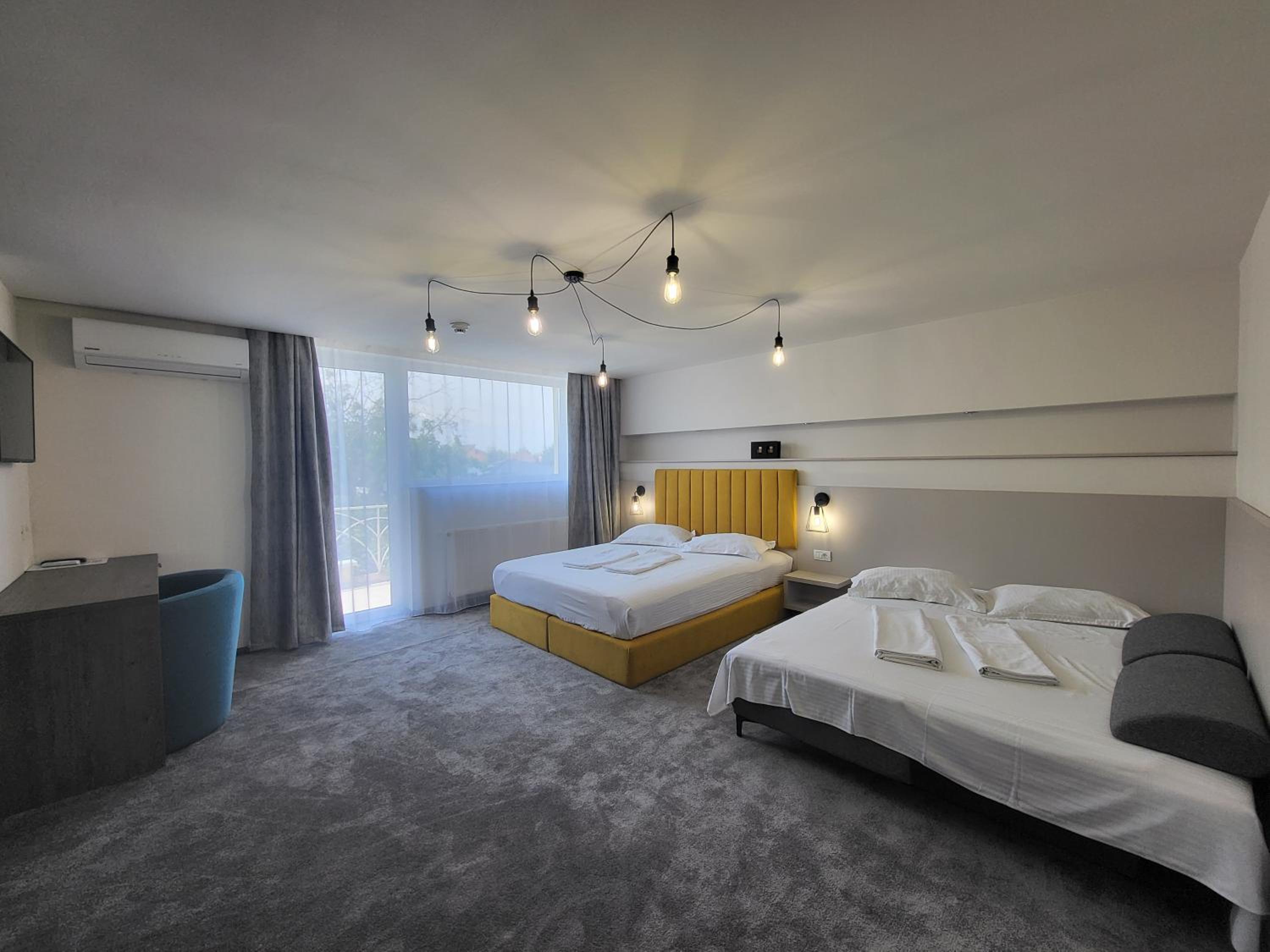 Superior Double Room - Photo 10