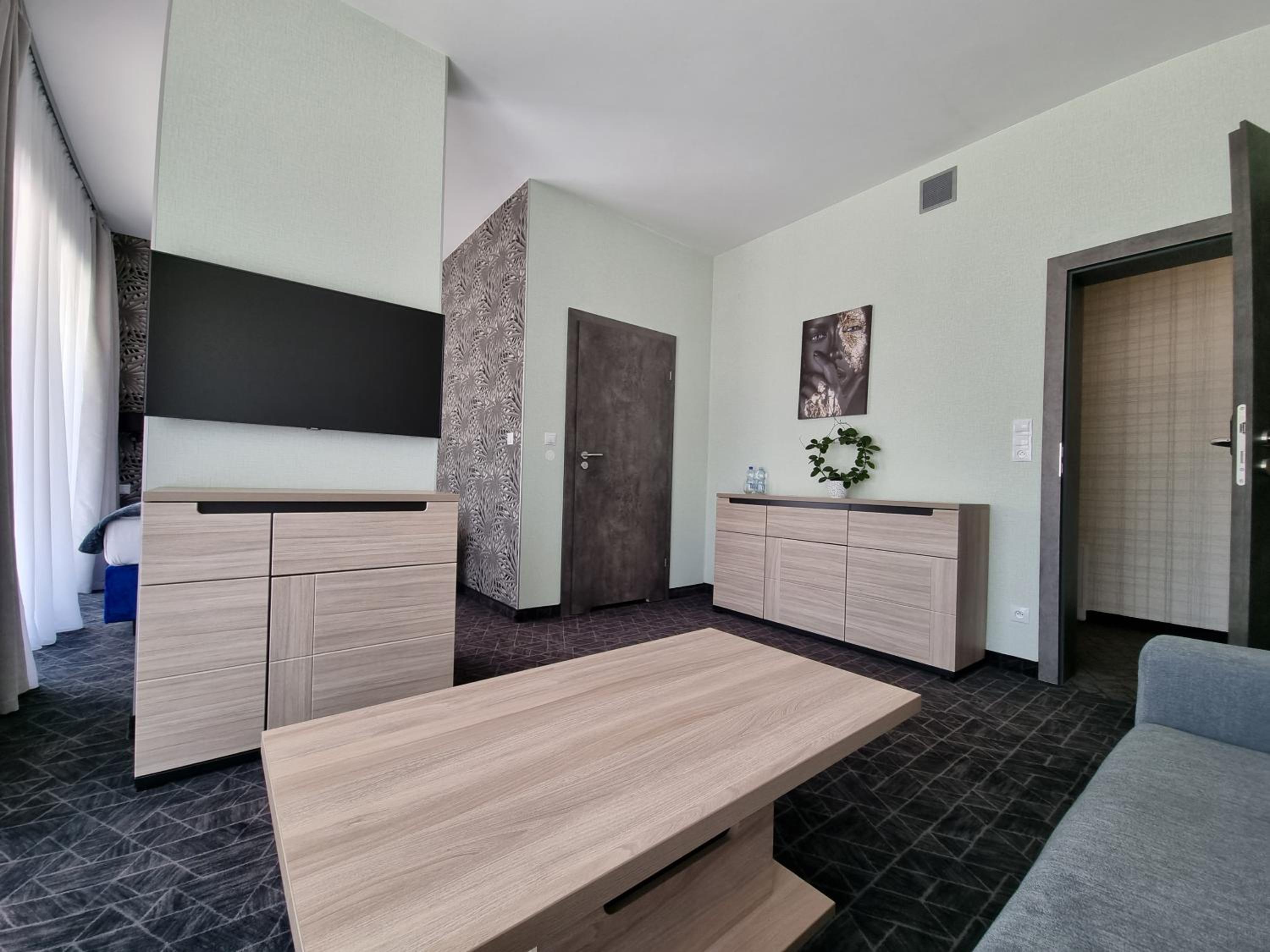 Suite with Terrace - Photo 2