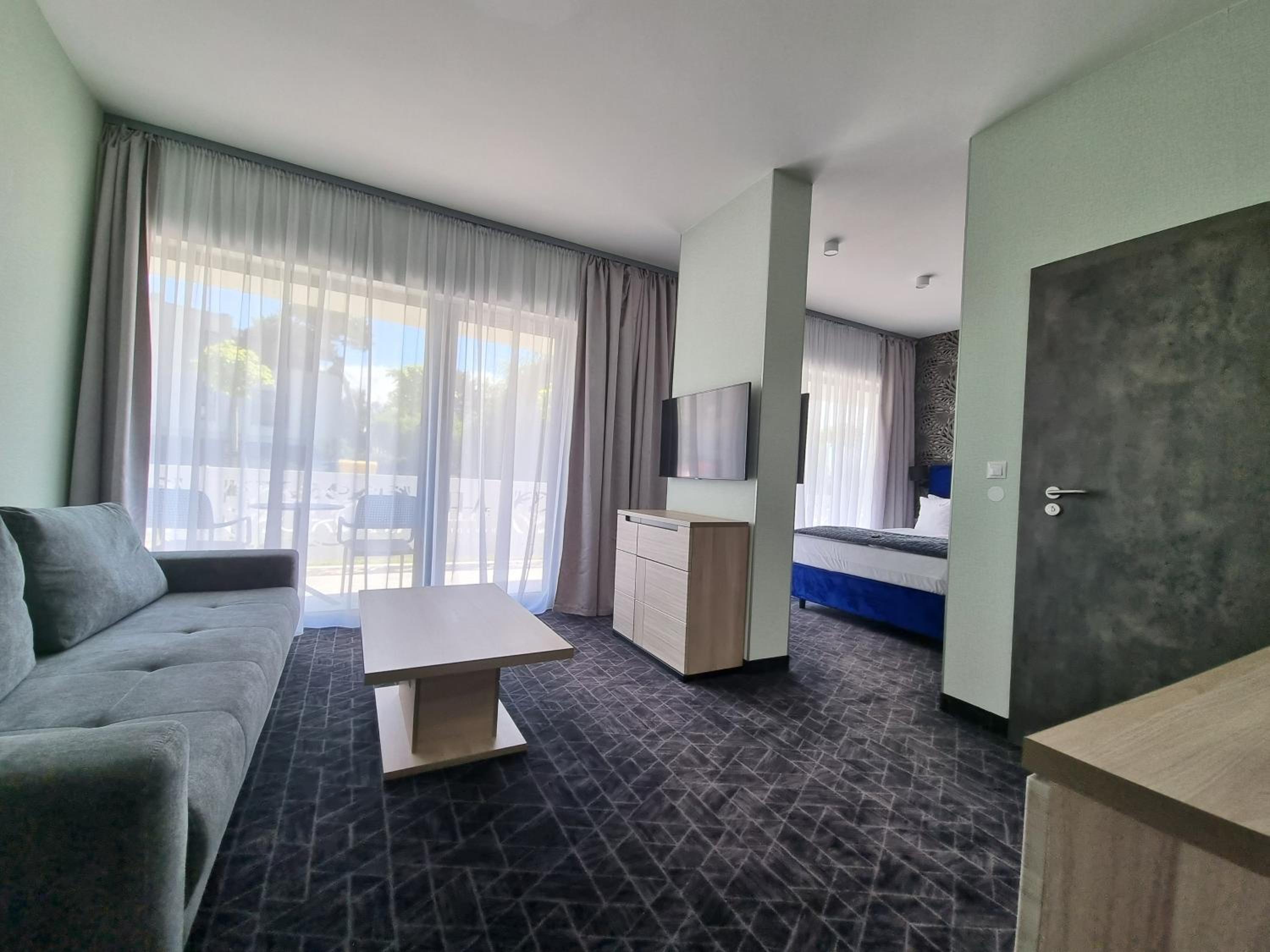 Suite with Terrace - Photo 3
