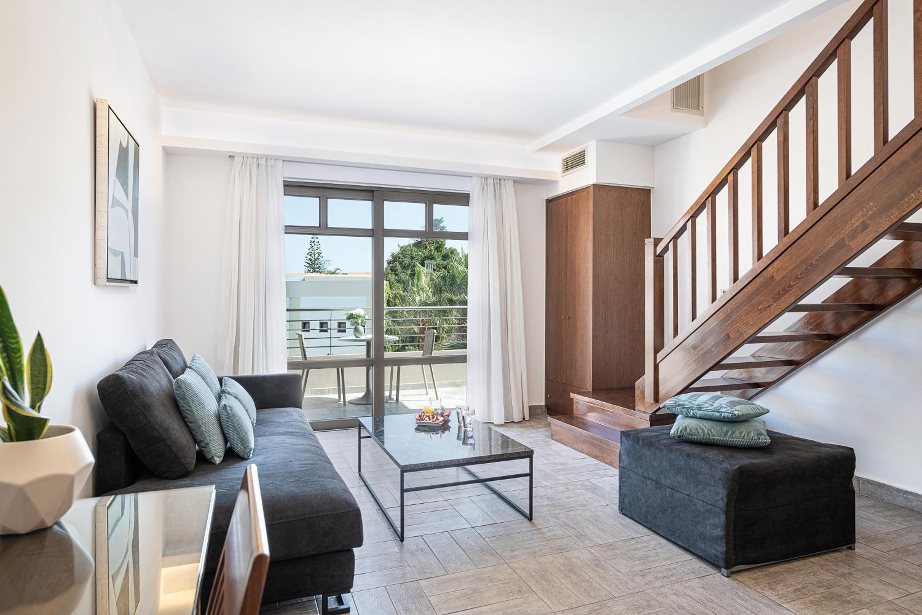 Apartment with Sea View - Photo 25