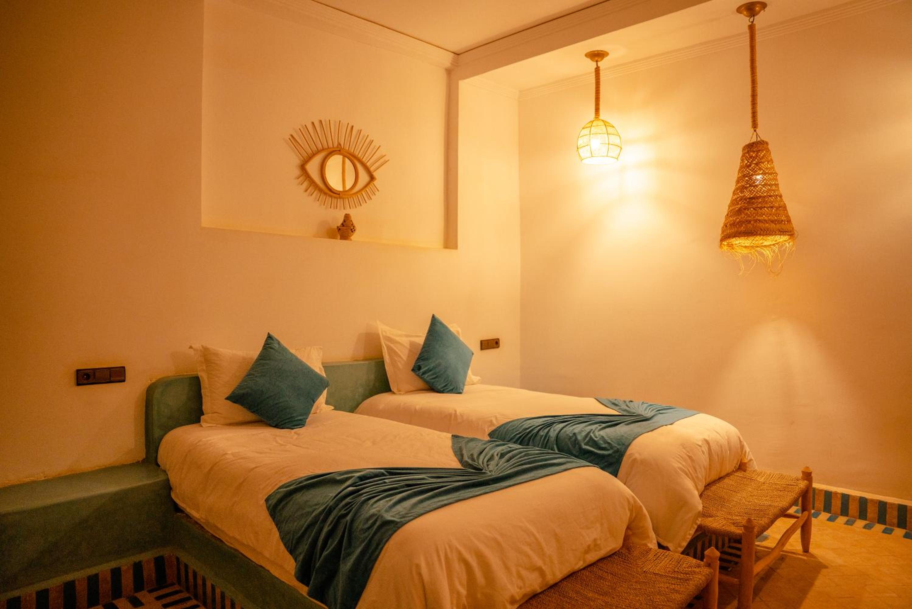 Twin Room with Private Bathroom photo 1
