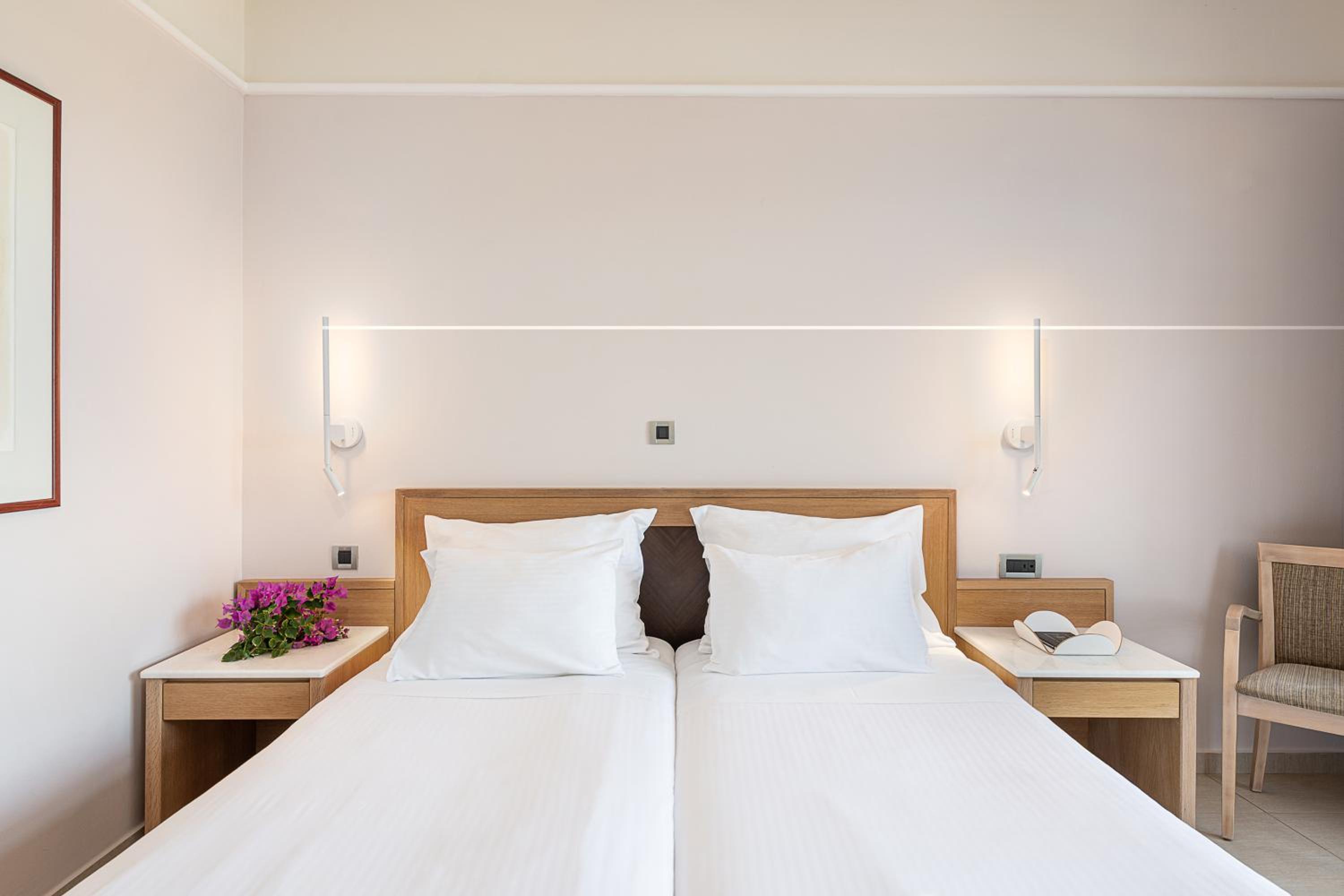 Double Room with Sea View - Photo 1