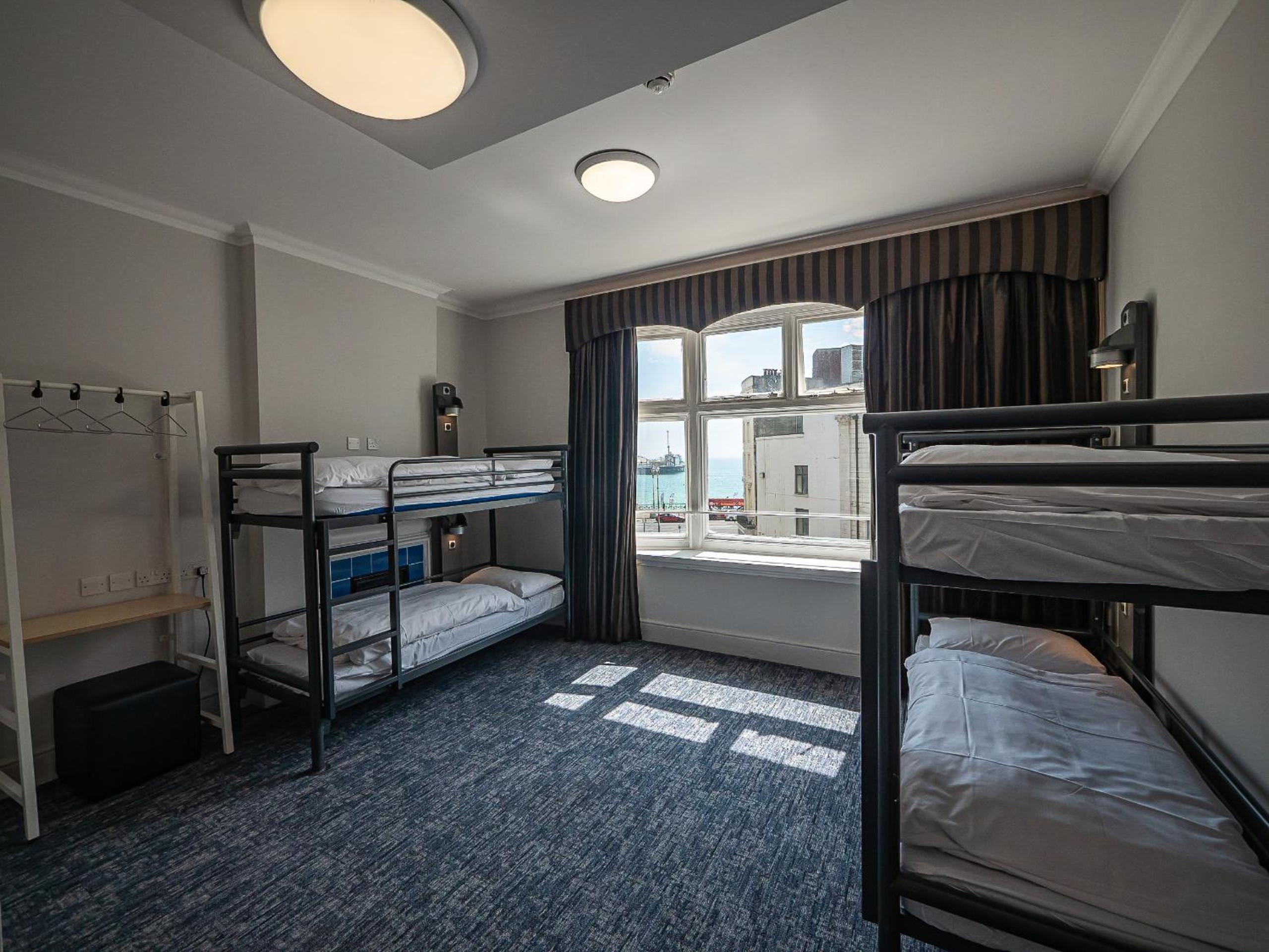 Bed in 5-Bed Mixed Dormitory Room photo 2