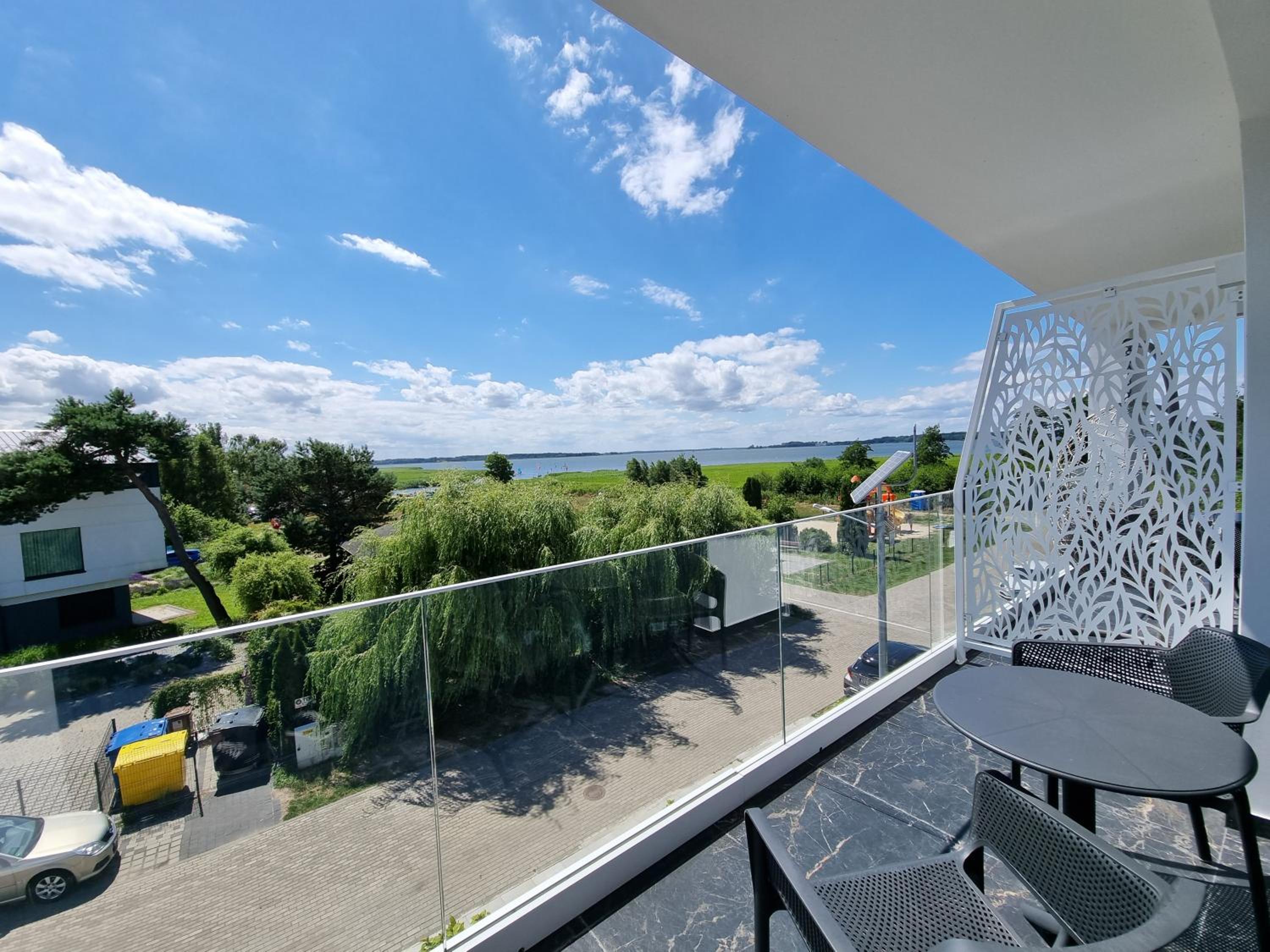 King Room with Lake View - Photo 2