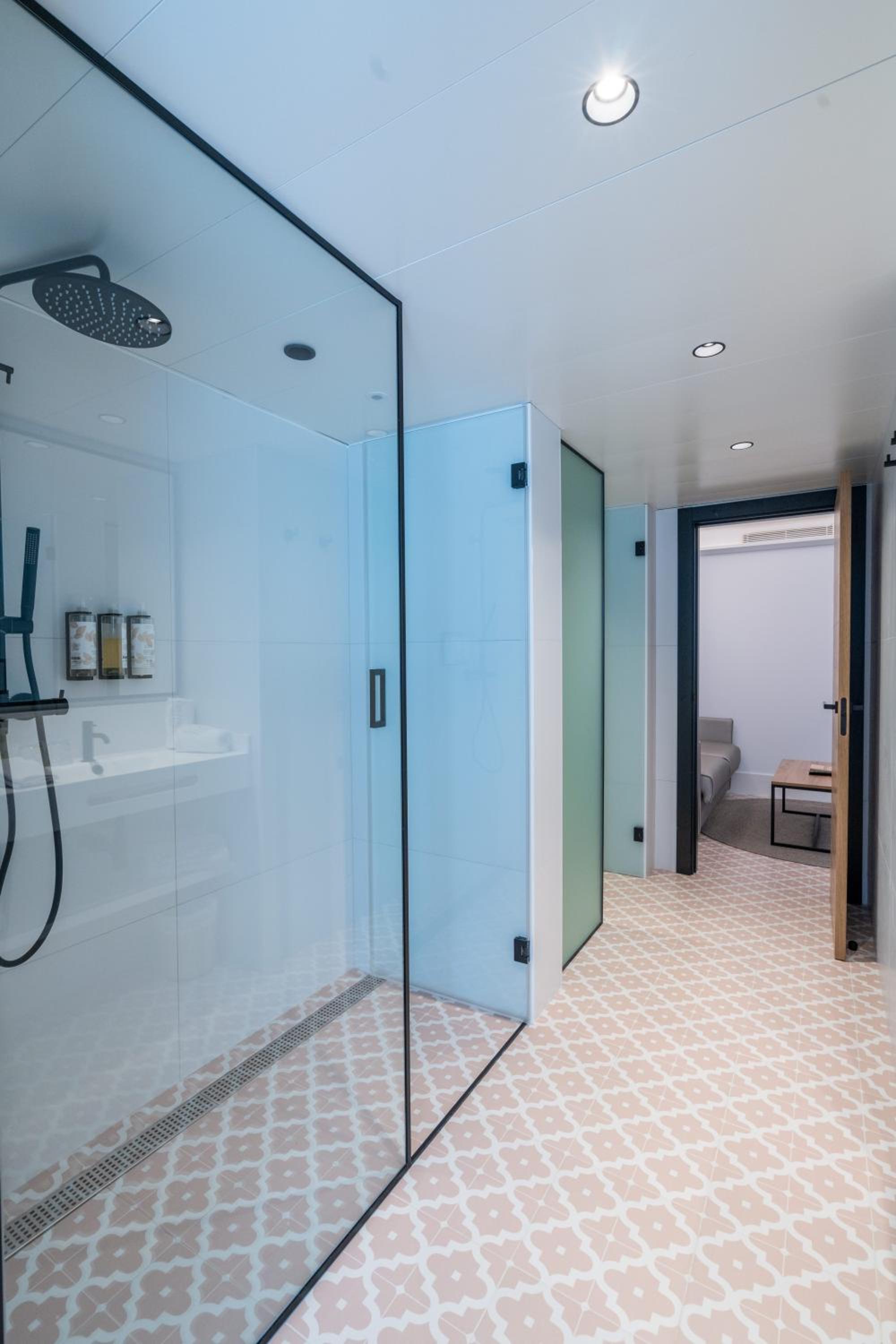Junior Suite with Balcony photo 3