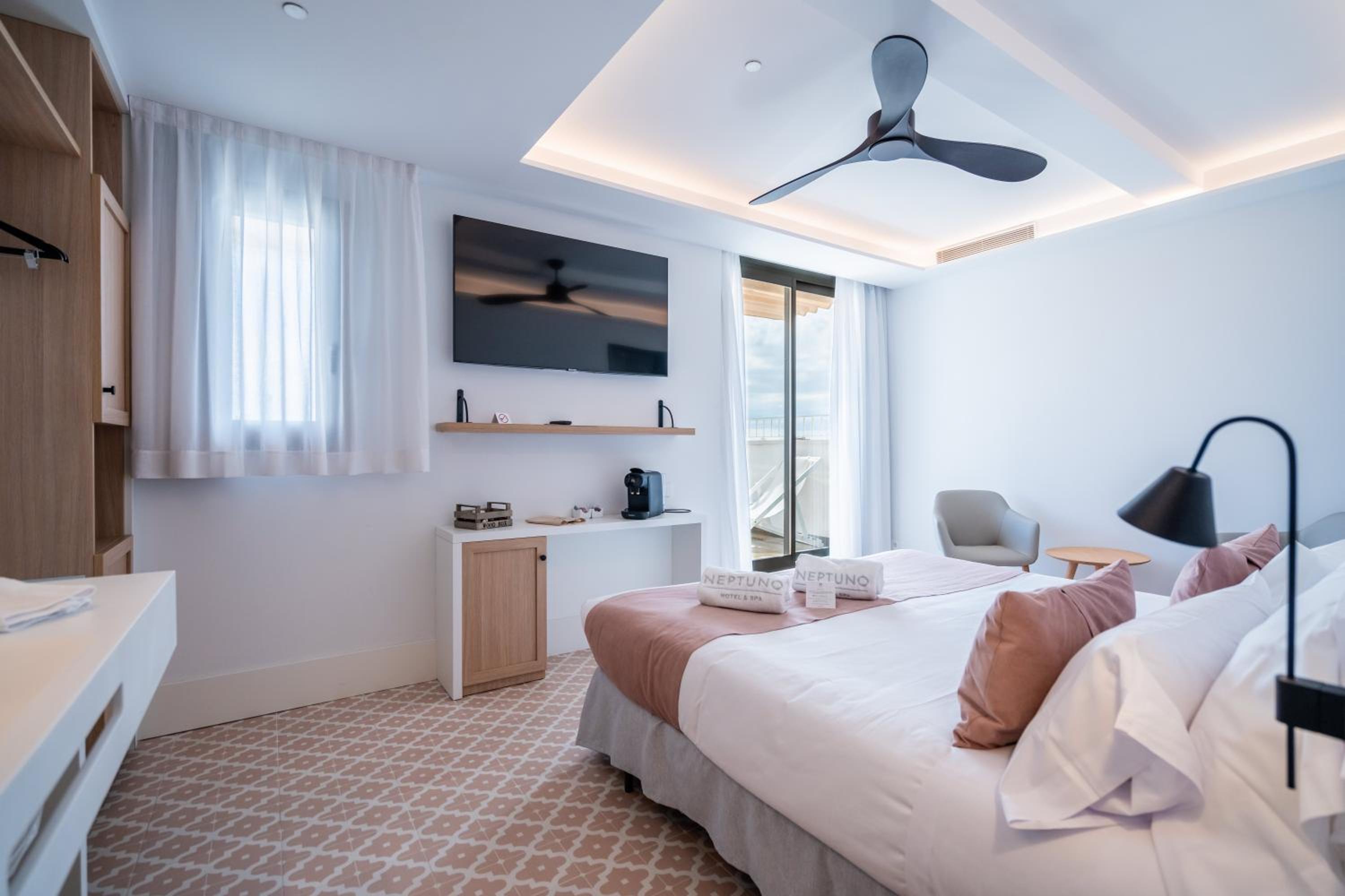 Premium Double Room with outdoor Jacuzzi photo 3