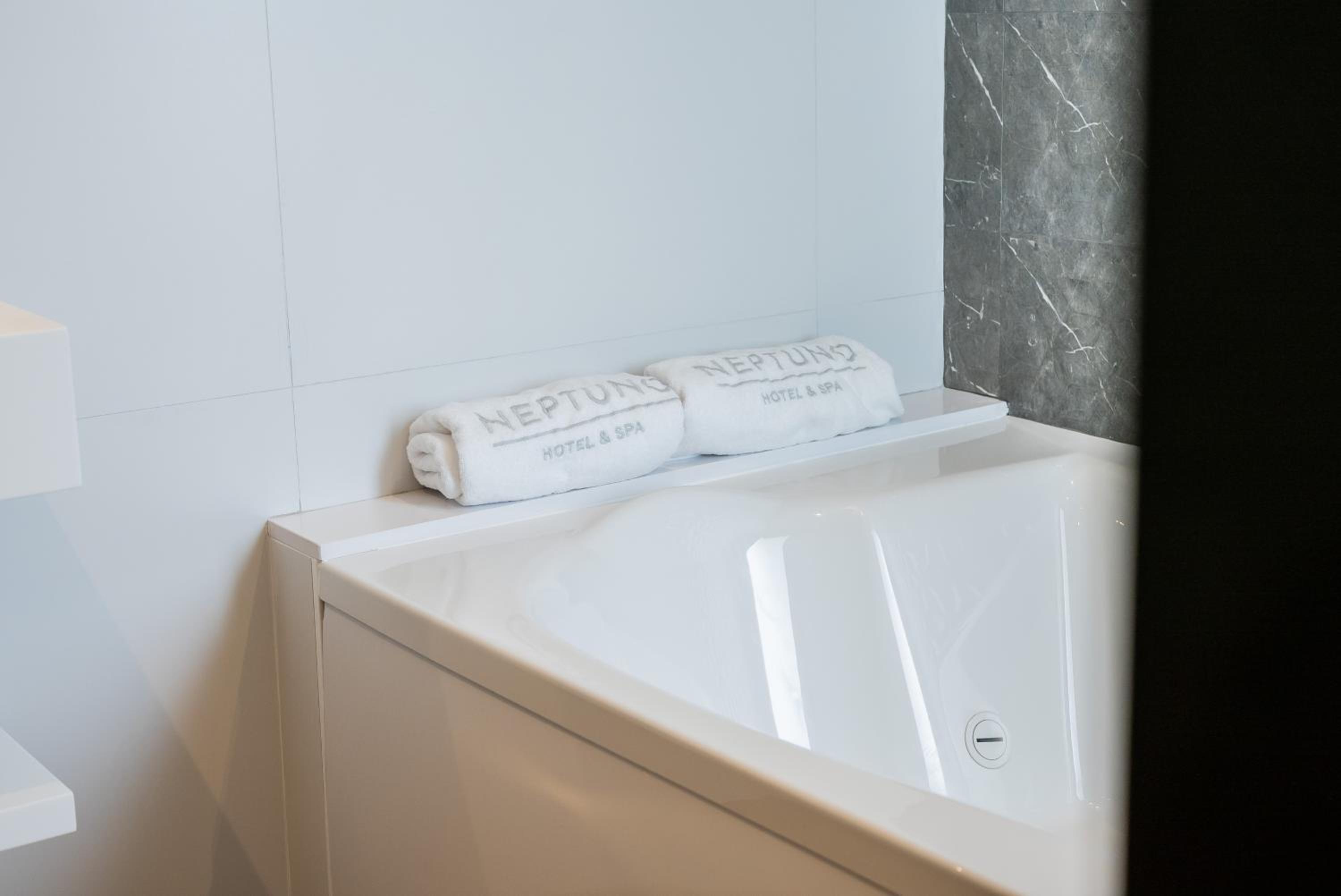 Habitación Doble con Jacuzzi interior y Balcón