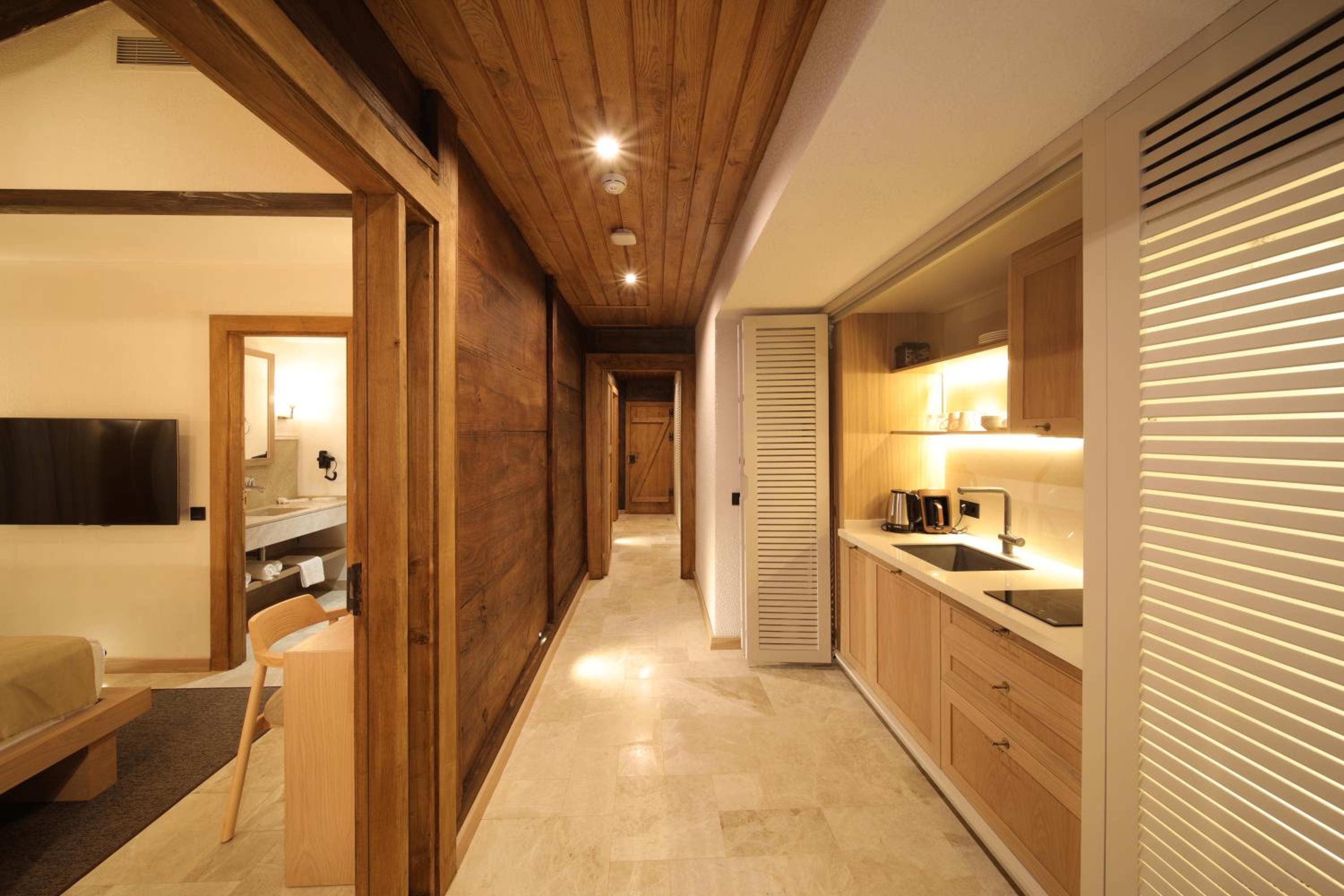 Villa with Sea View - Photo 3