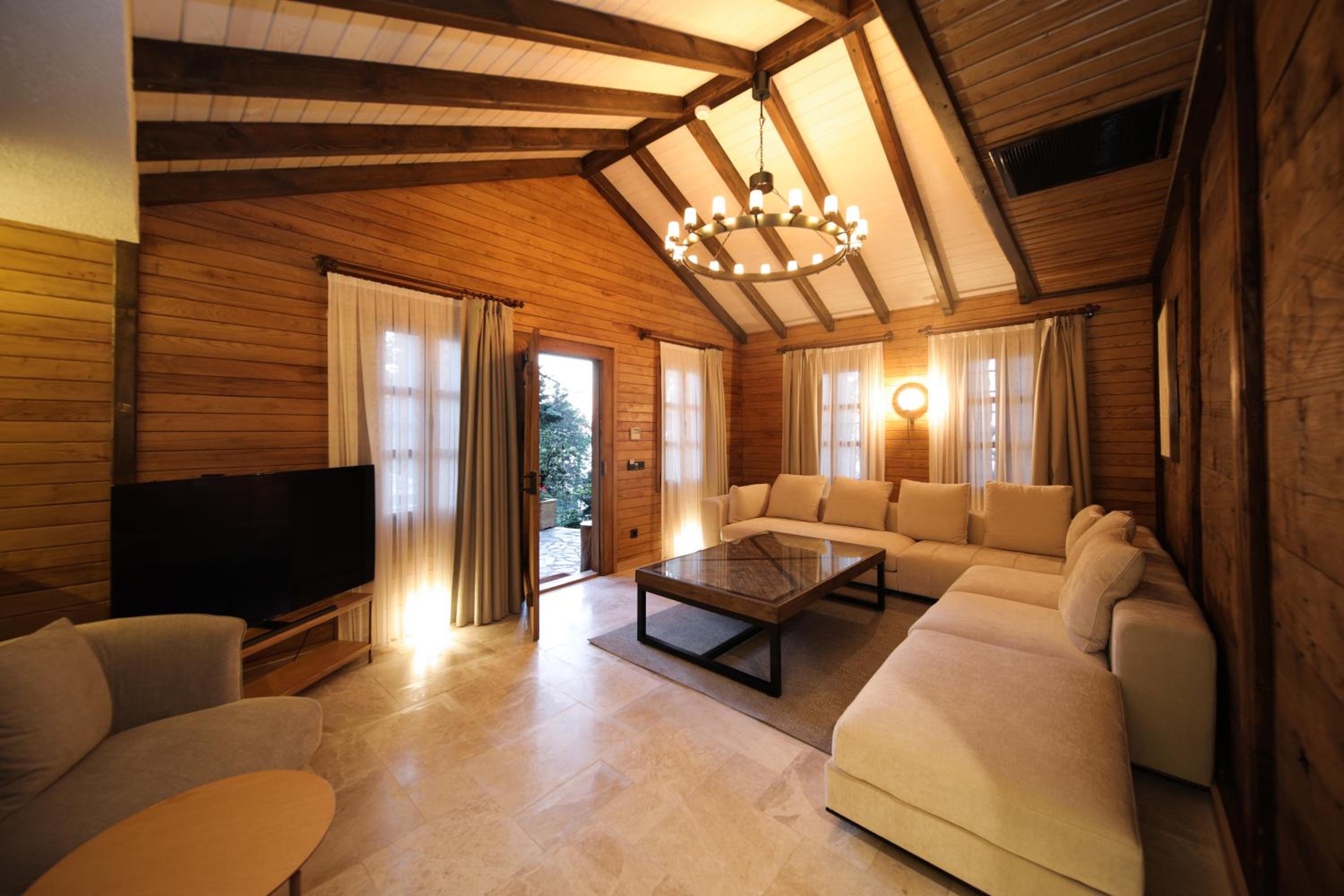 Villa with Sea View - Photo 13