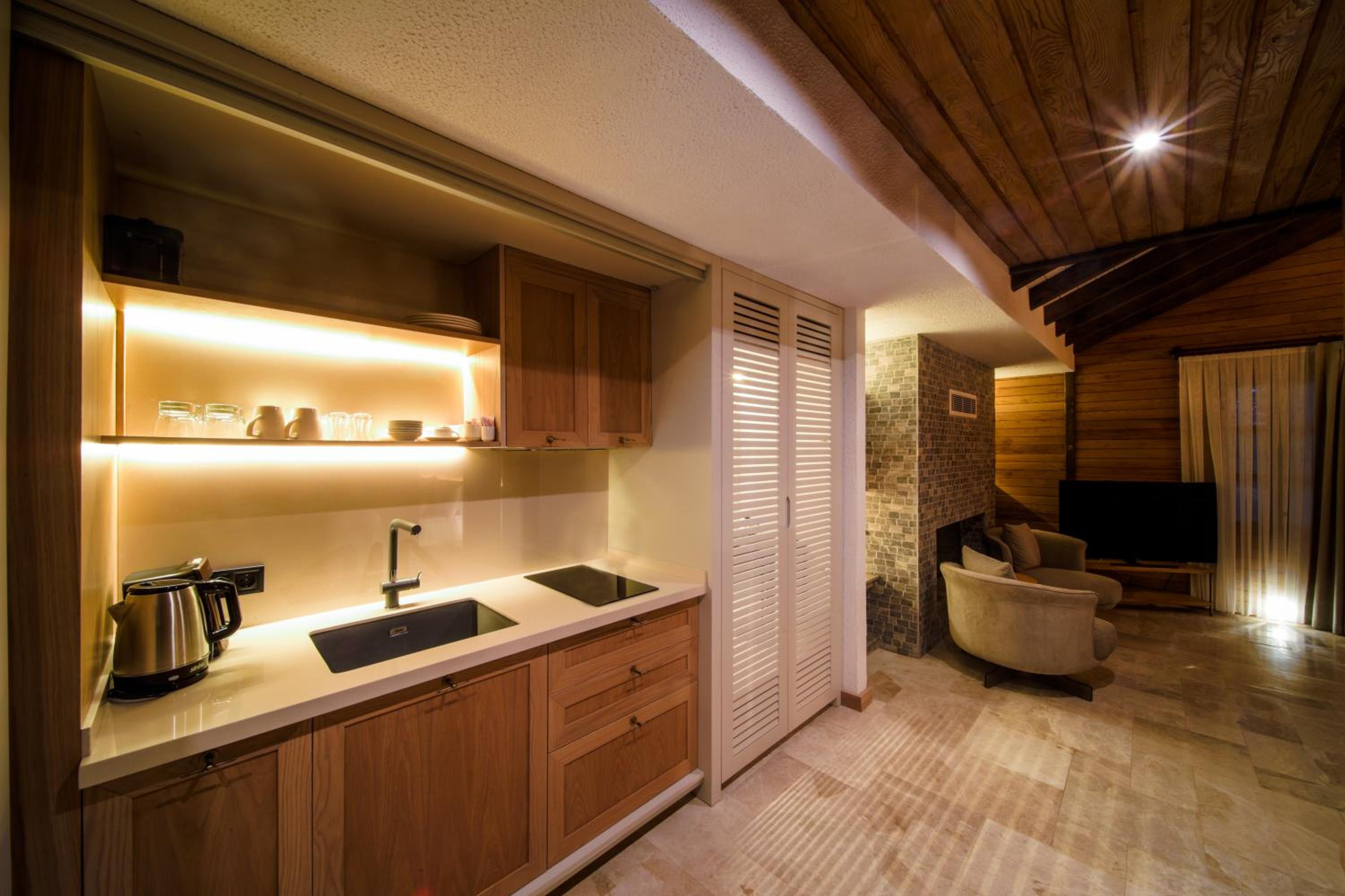 Villa with Sea View - Photo 4