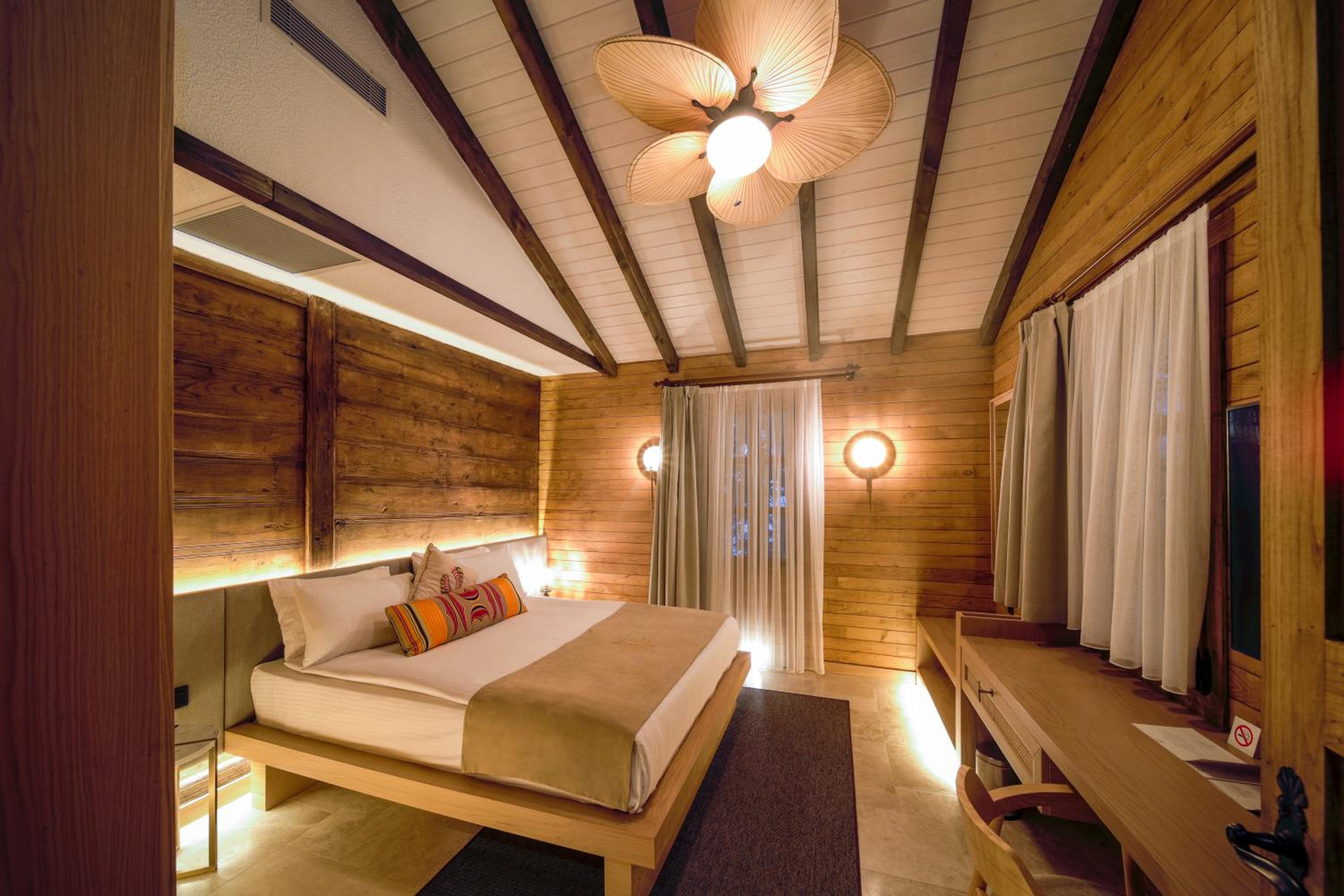 Villa with Sea View - Photo 12