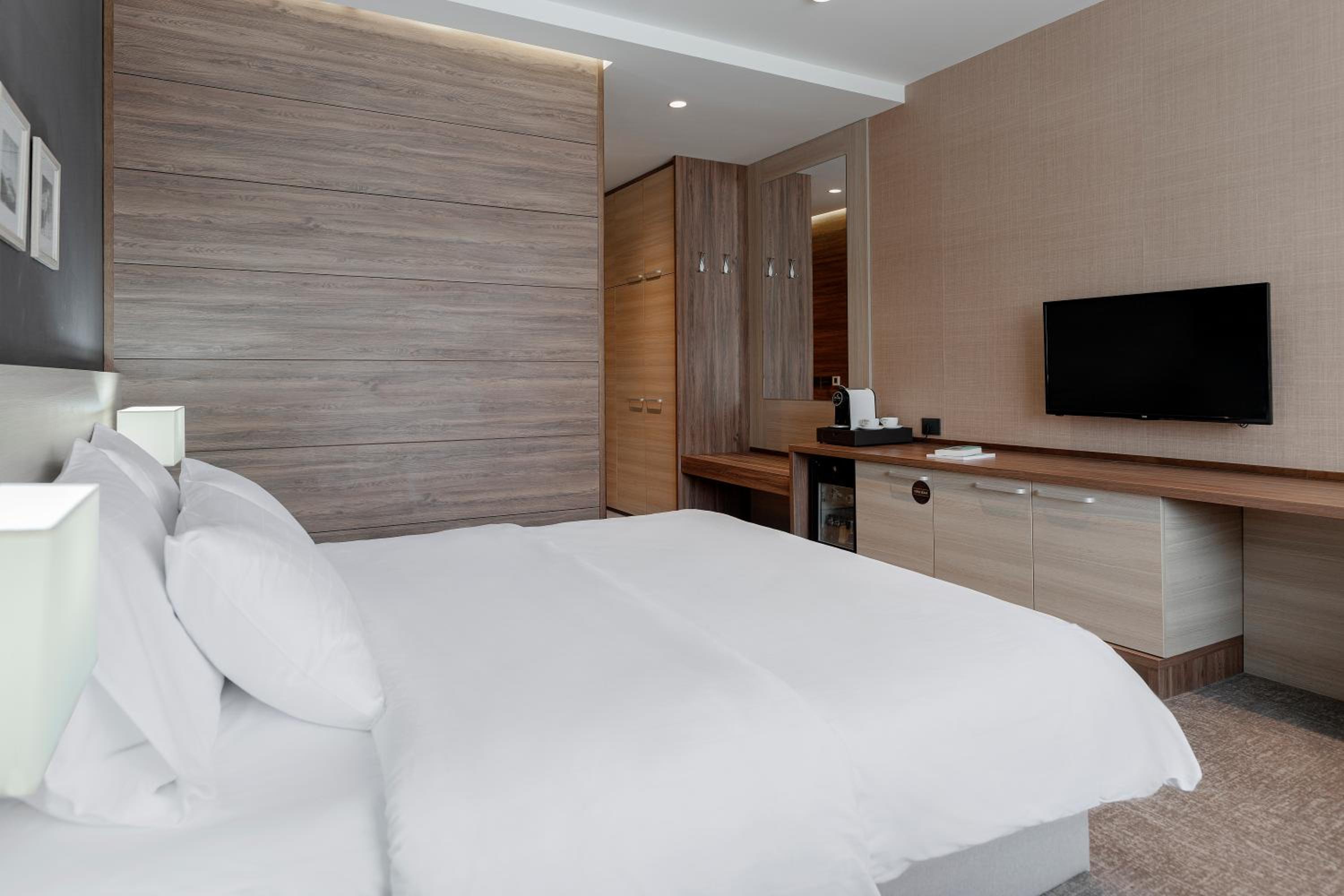 Superior Double or Twin Room photo 1